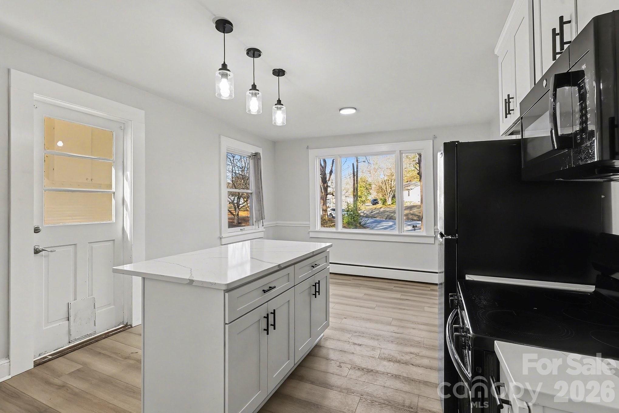 225 Valleyview Place — Salisbury