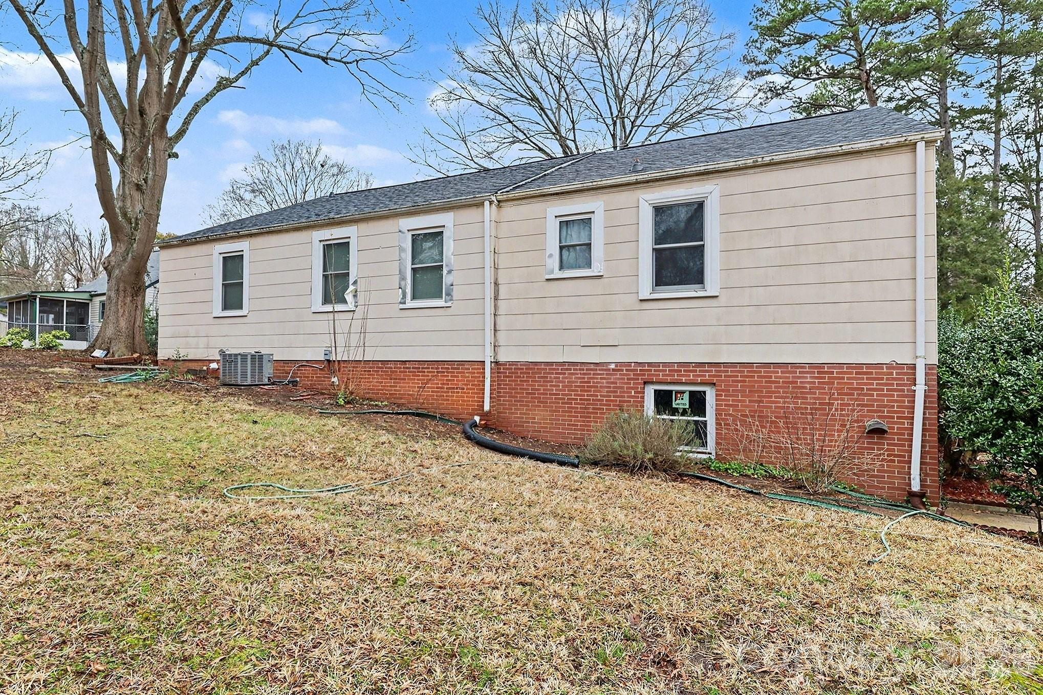 225 Valleyview Place — Salisbury