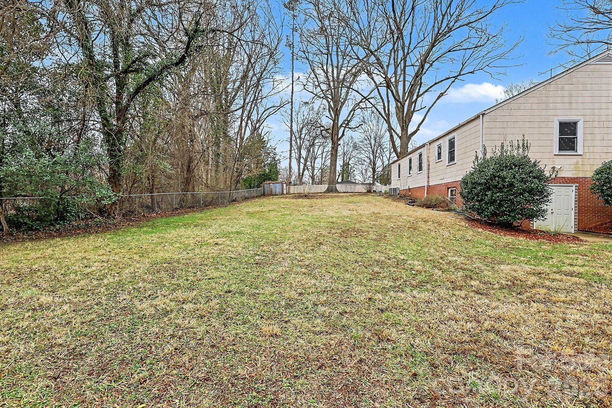 225 Valleyview Place — Salisbury