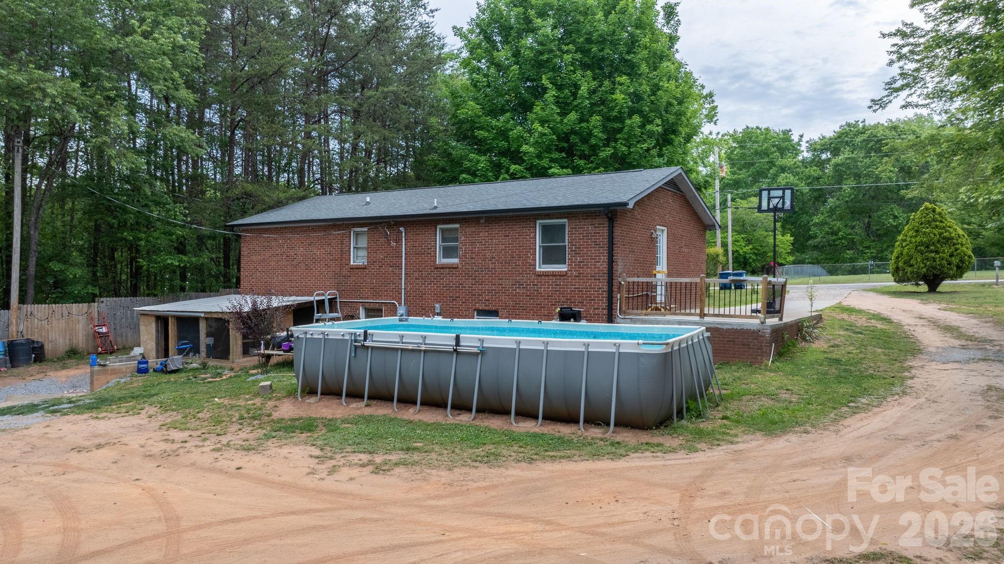4917 Berkley Street — Morganton