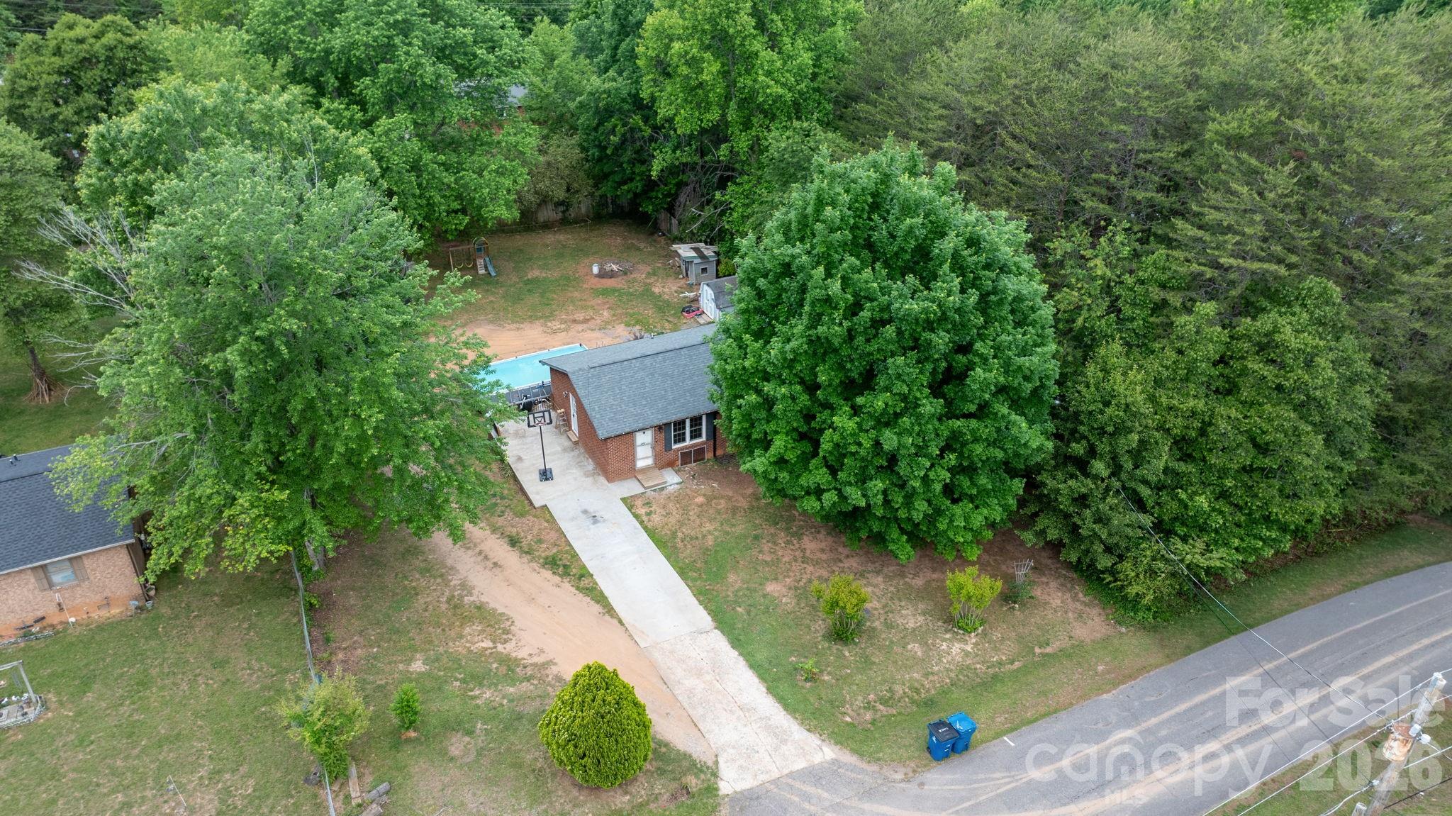 4917 Berkley Street — Morganton