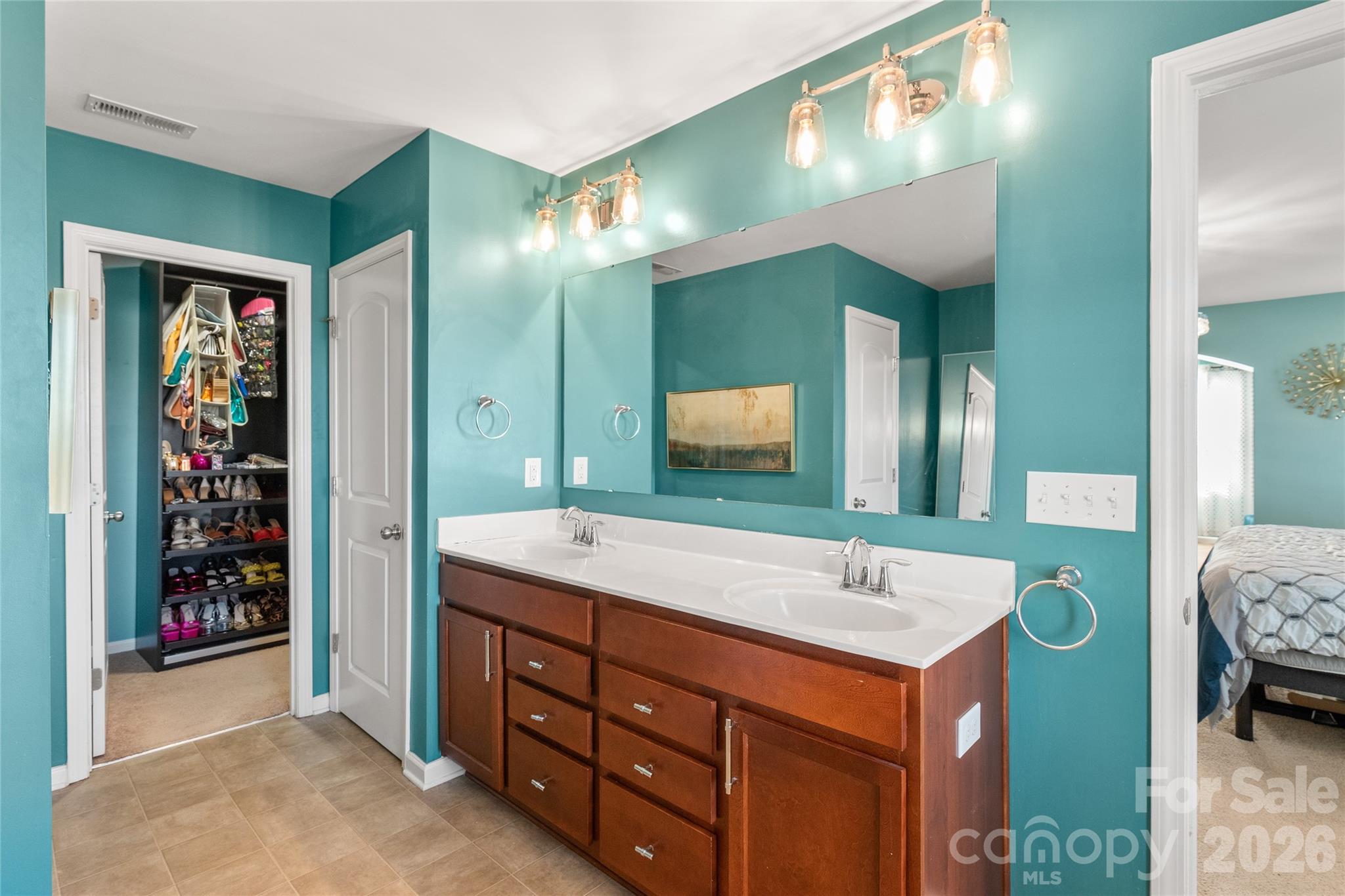 10229 Snowbell Court — Charlotte