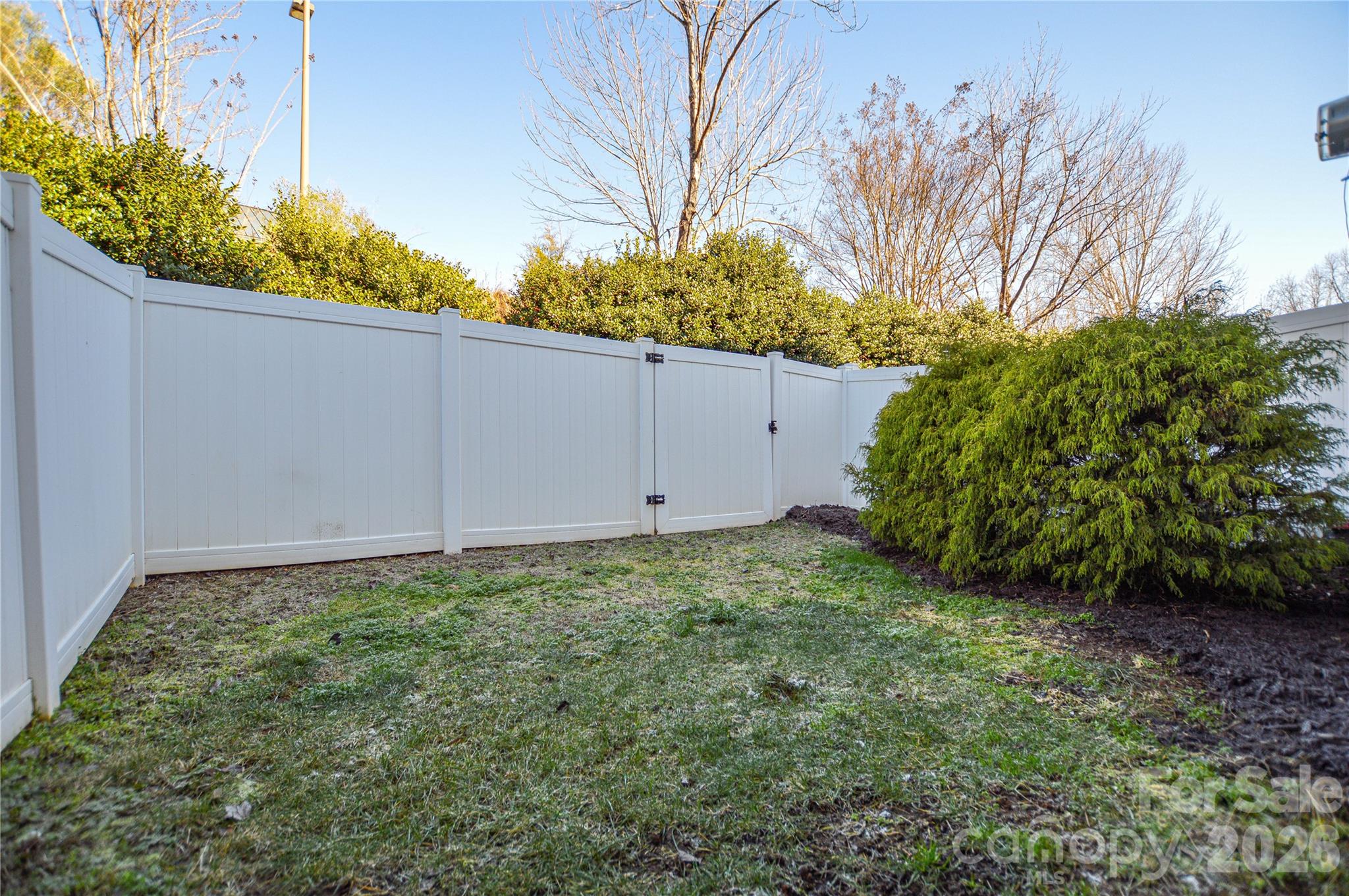 2126 Shady Pond Drive — Clover