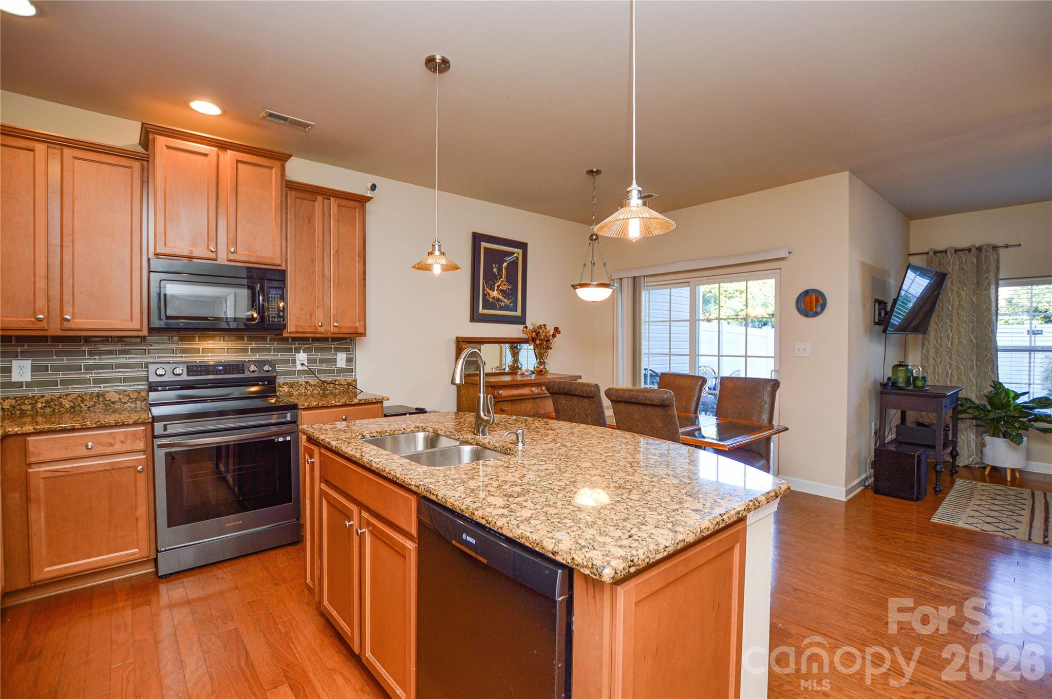 2126 Shady Pond Drive — Clover