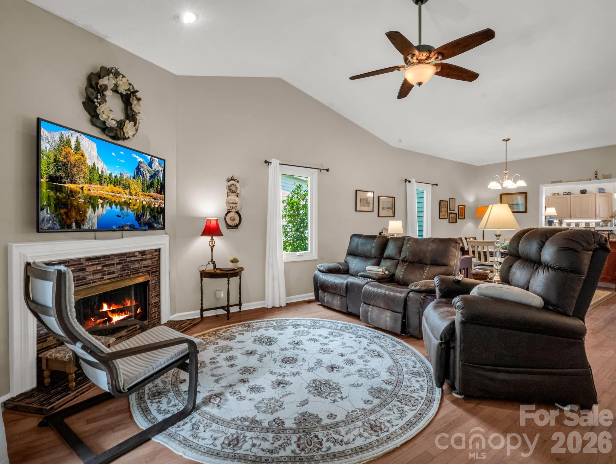 20 Country Meadows Lane — Hendersonville