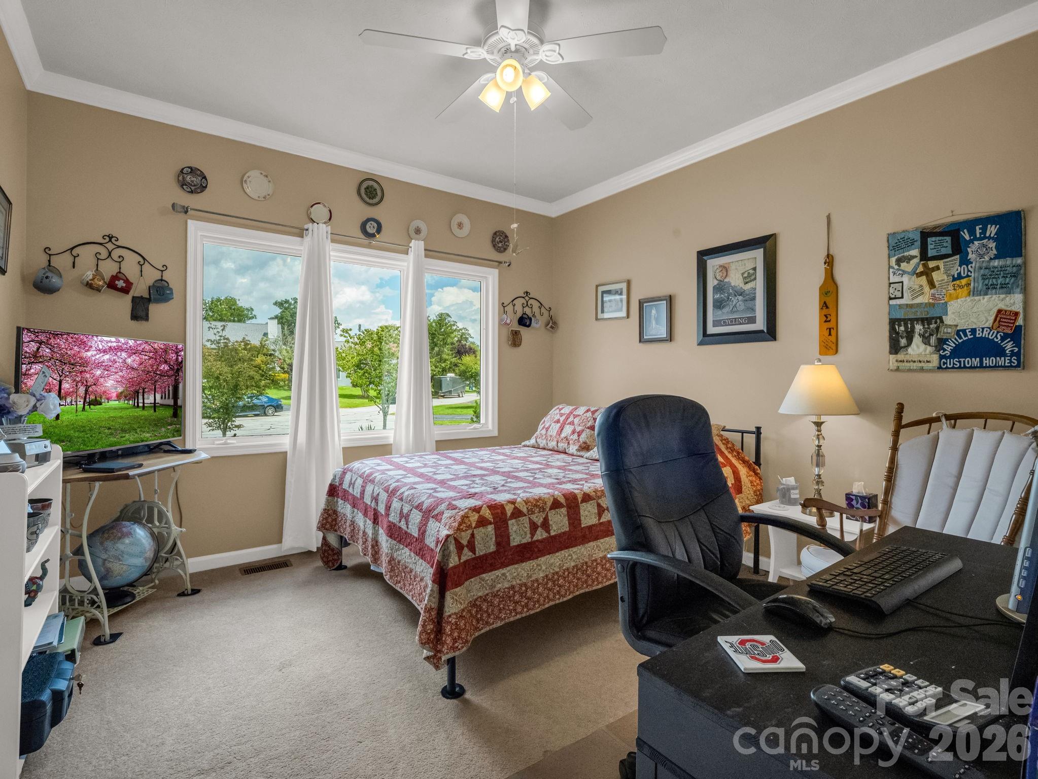 20 Country Meadows Lane — Hendersonville