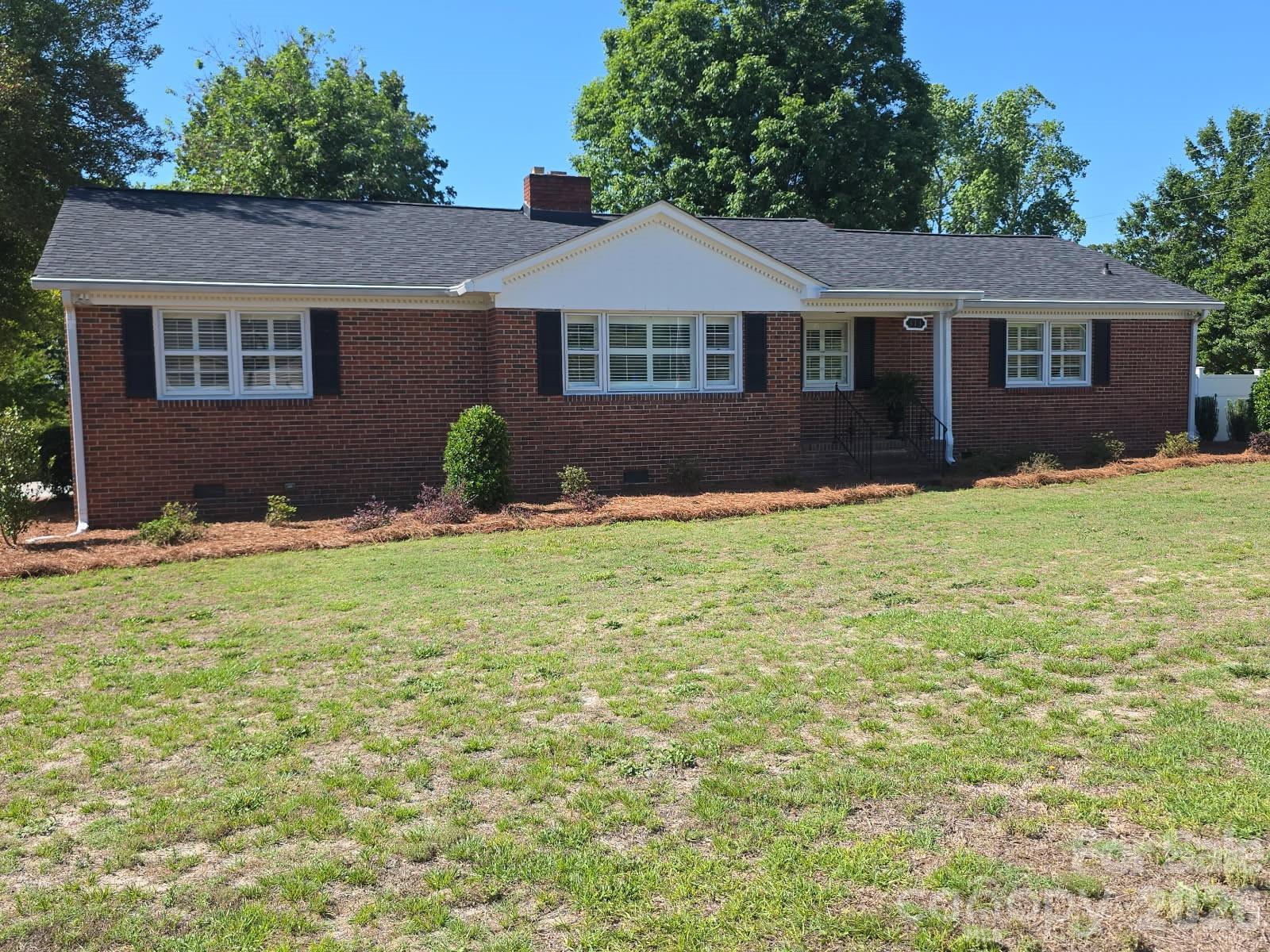 313 W Pigg Street — Pageland