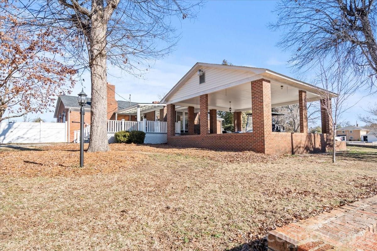 313 W Pigg Street — Pageland