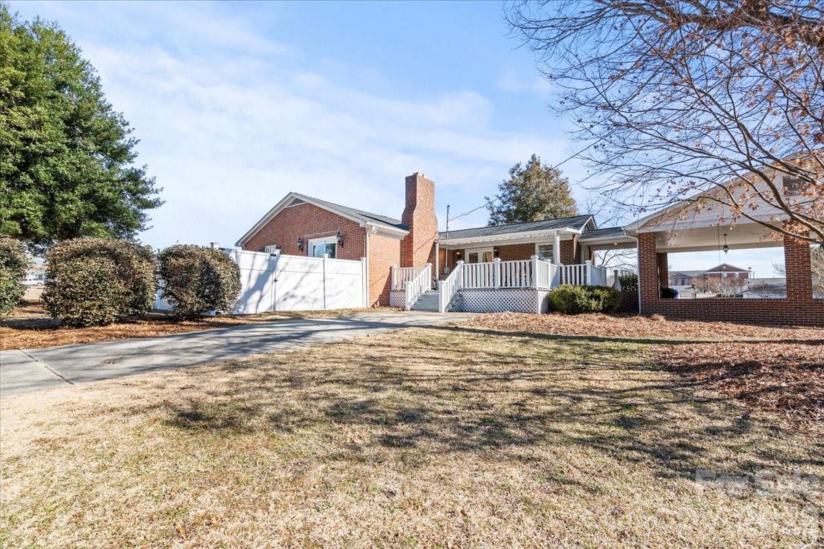 313 W Pigg Street — Pageland