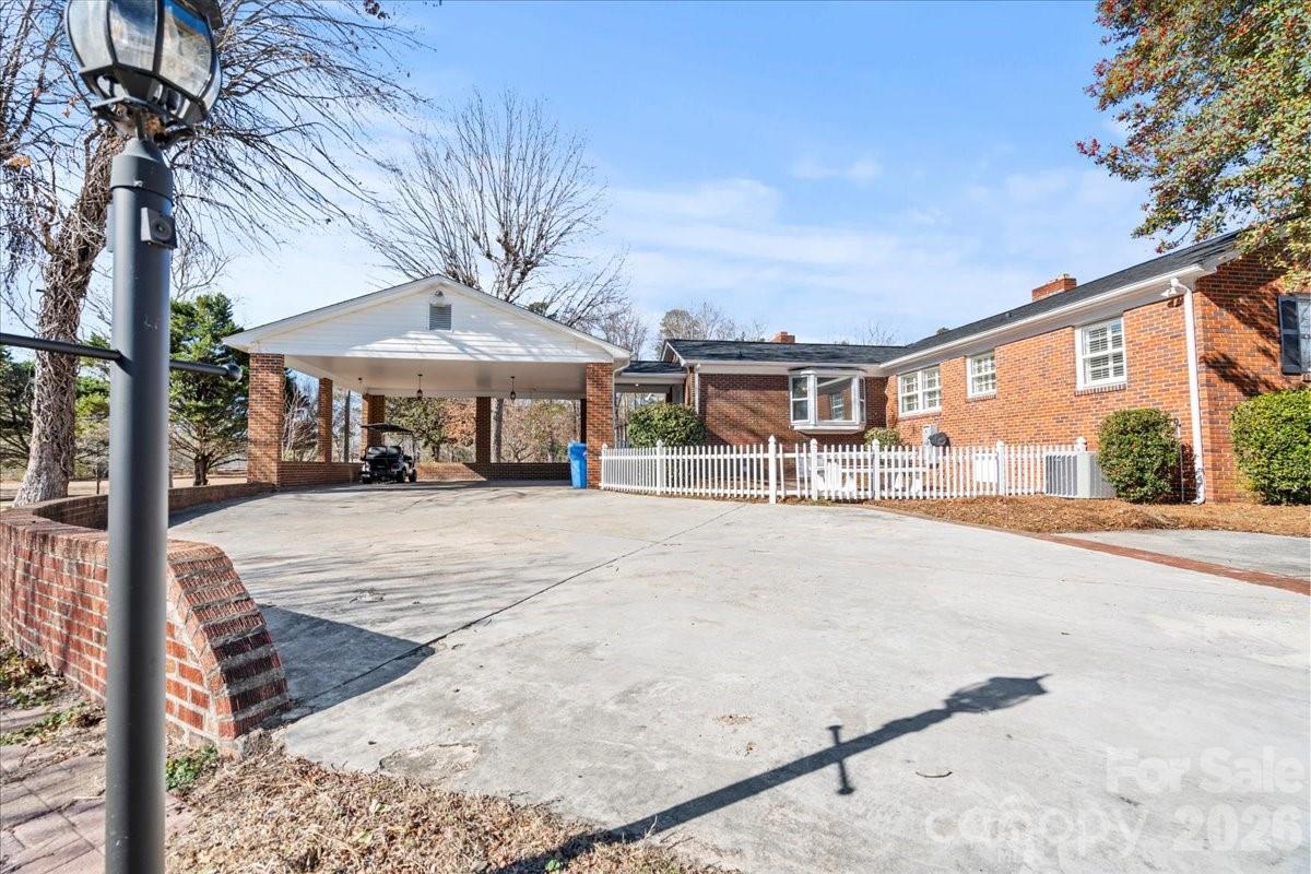 313 W Pigg Street — Pageland