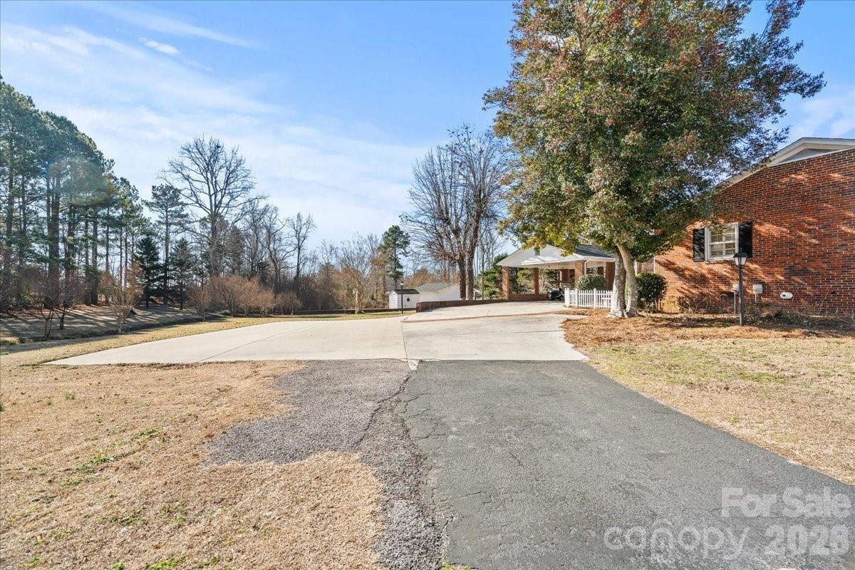 313 W Pigg Street — Pageland