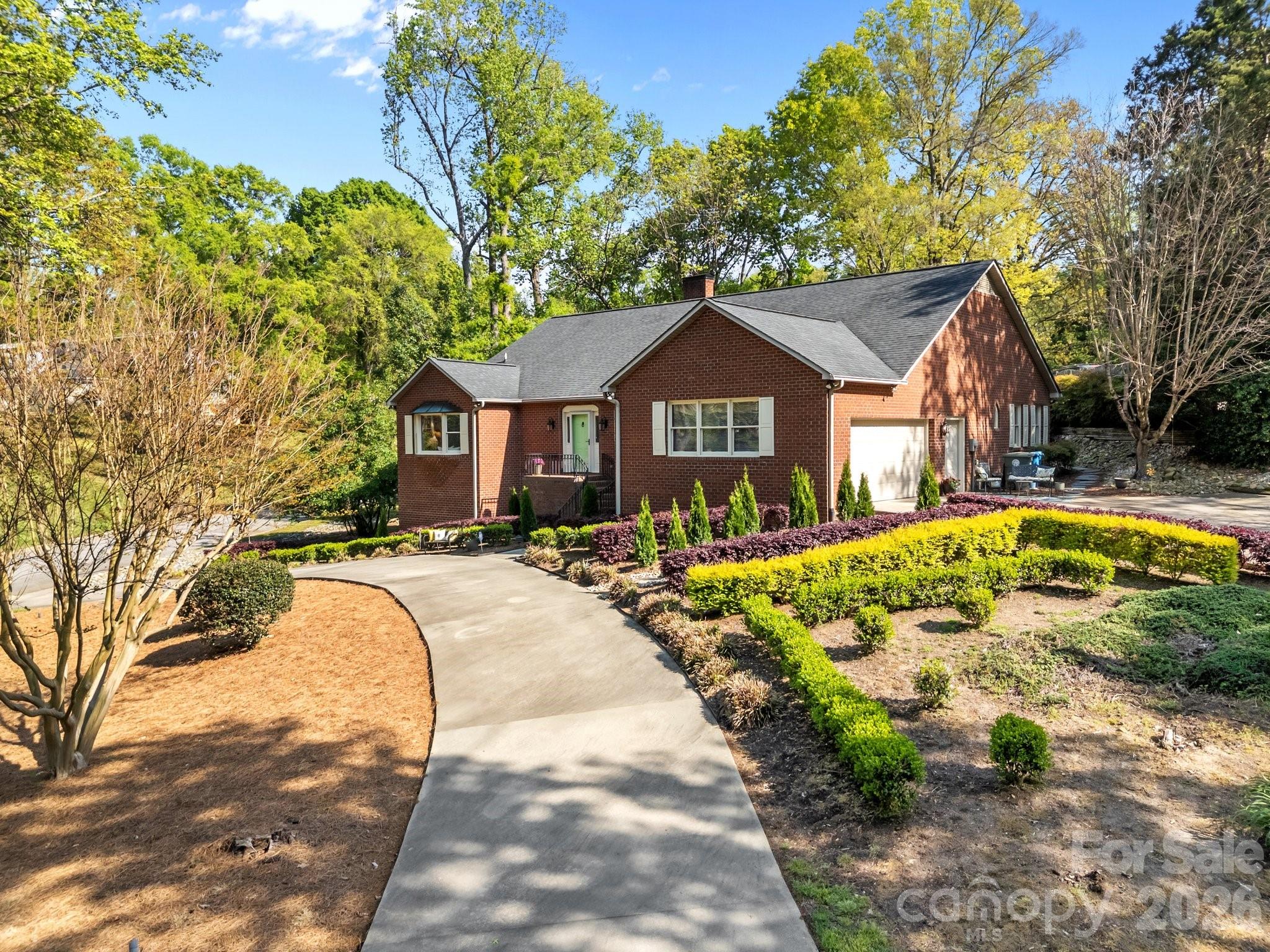 961 Confederate Avenue — Salisbury