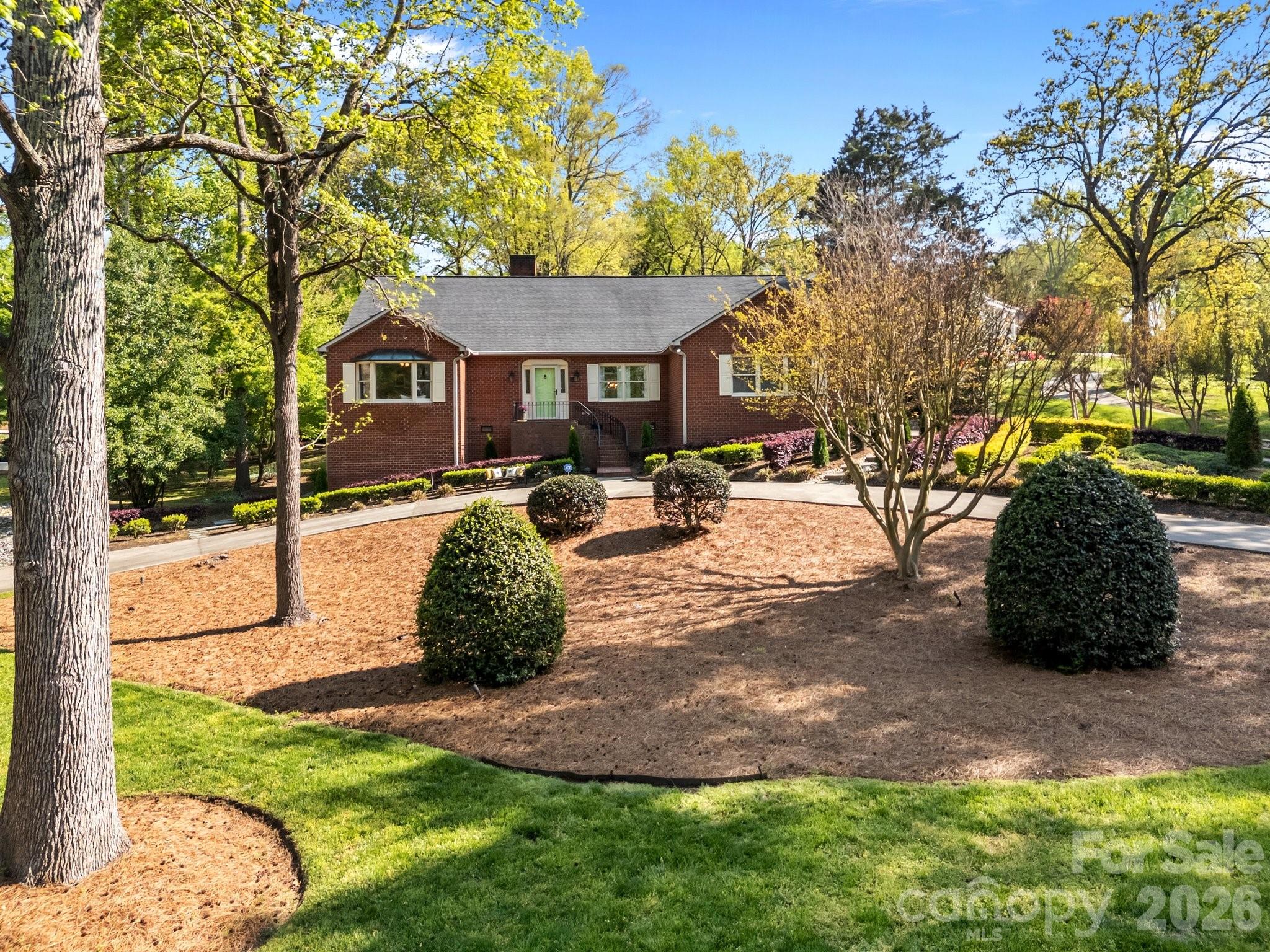 961 Confederate Avenue — Salisbury