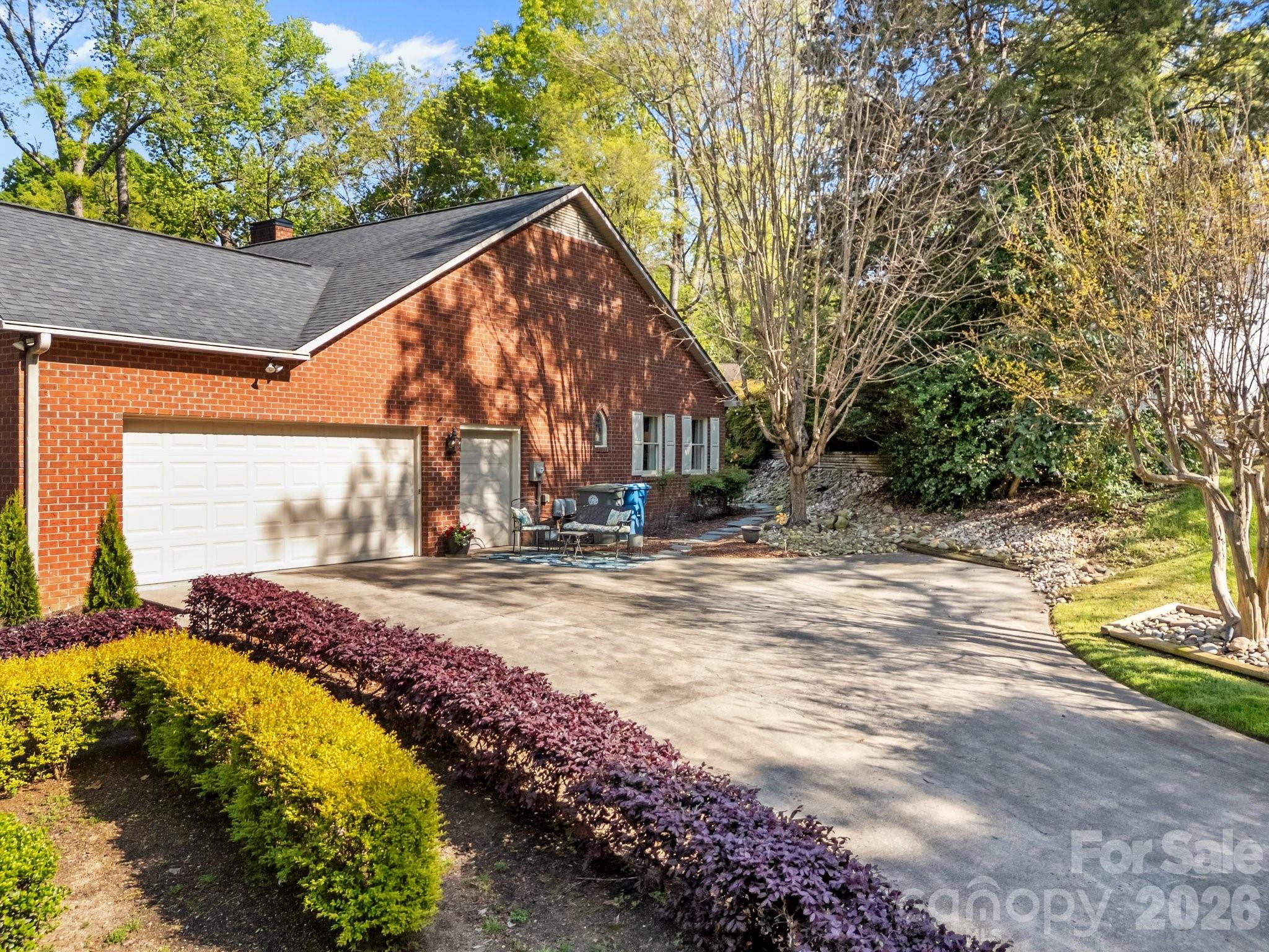 961 Confederate Avenue — Salisbury