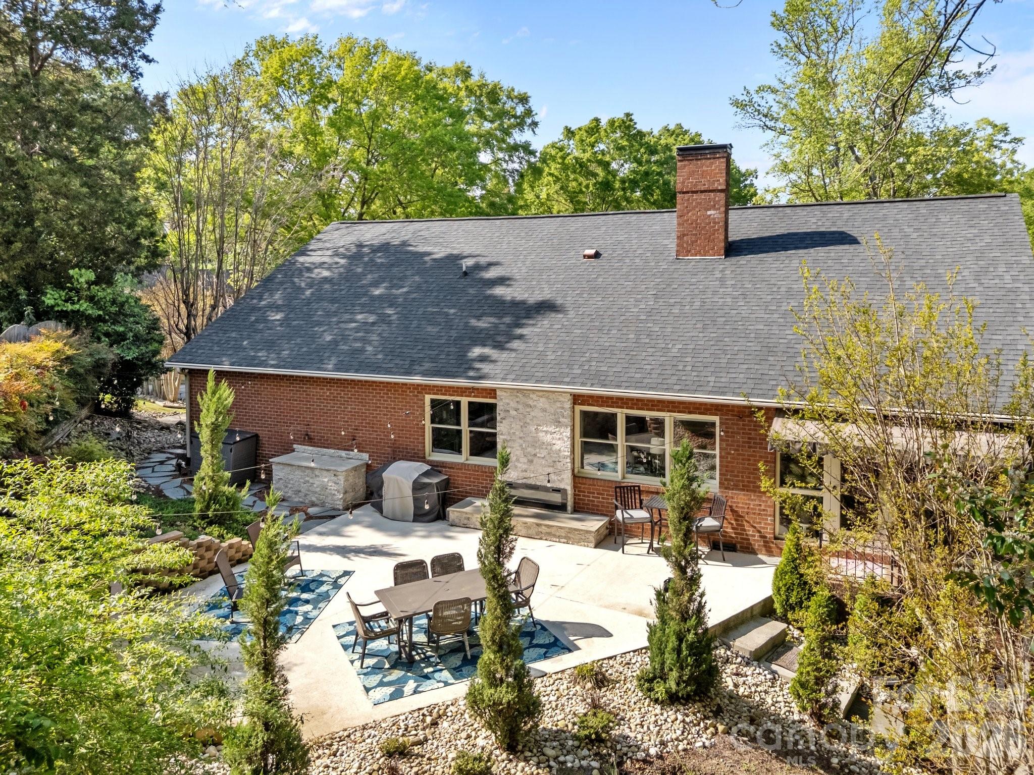961 Confederate Avenue — Salisbury