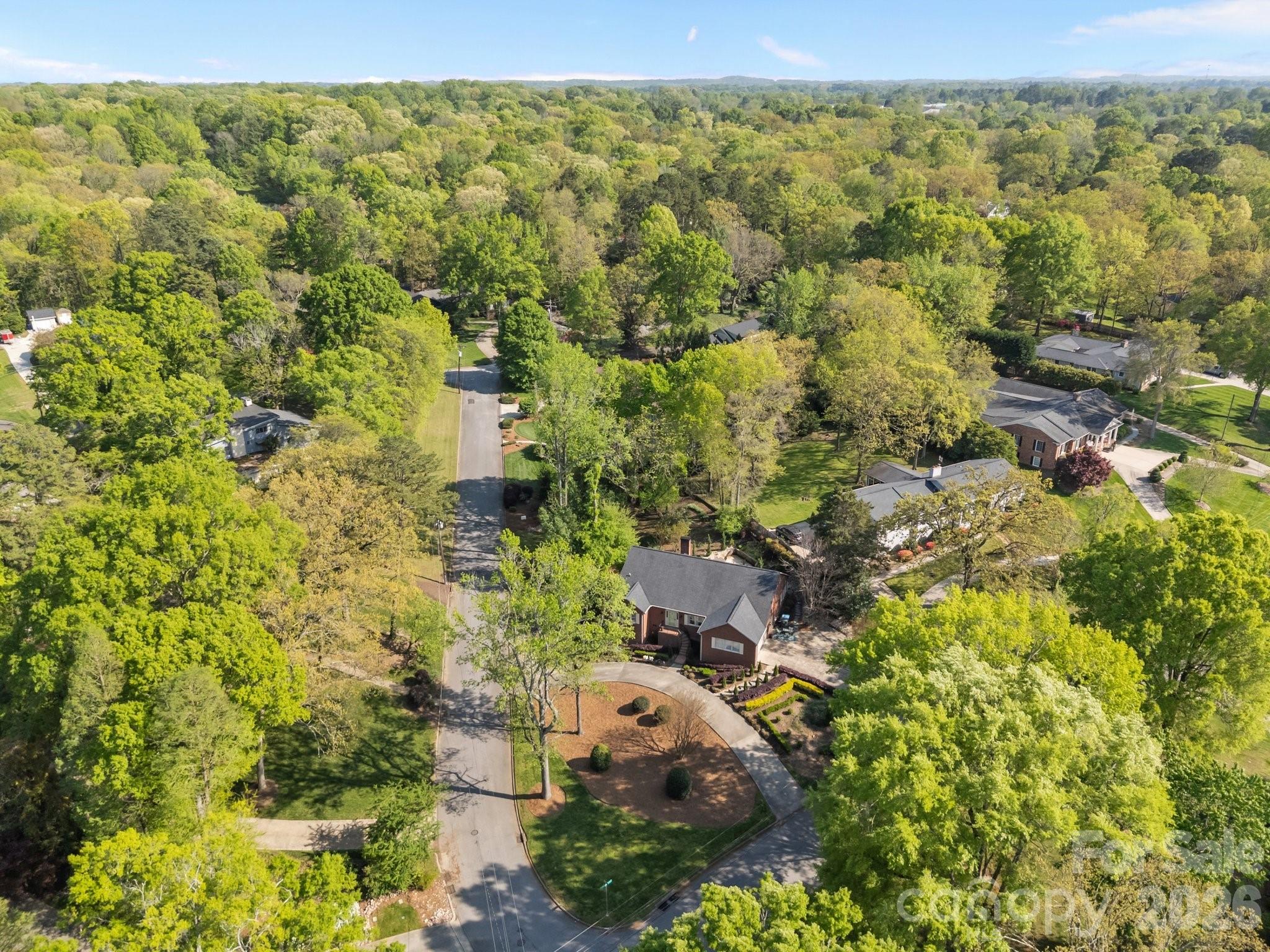 961 Confederate Avenue — Salisbury