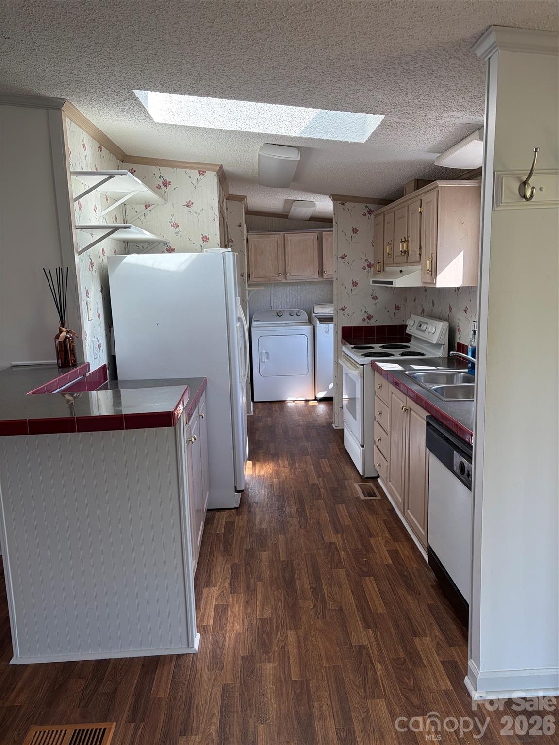 261 White Ash Circle — Hendersonville