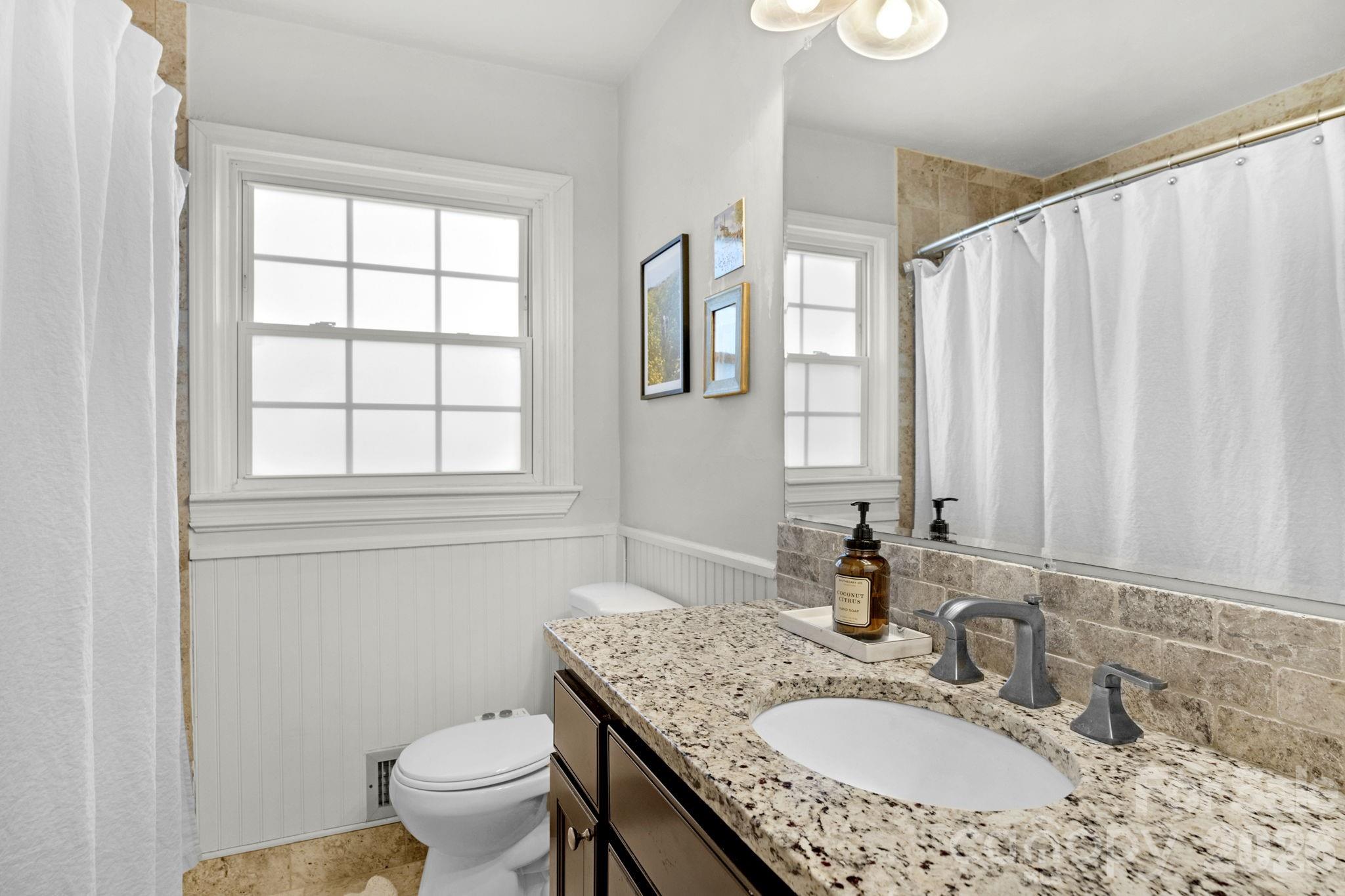 6038 Netherwood Drive — Charlotte