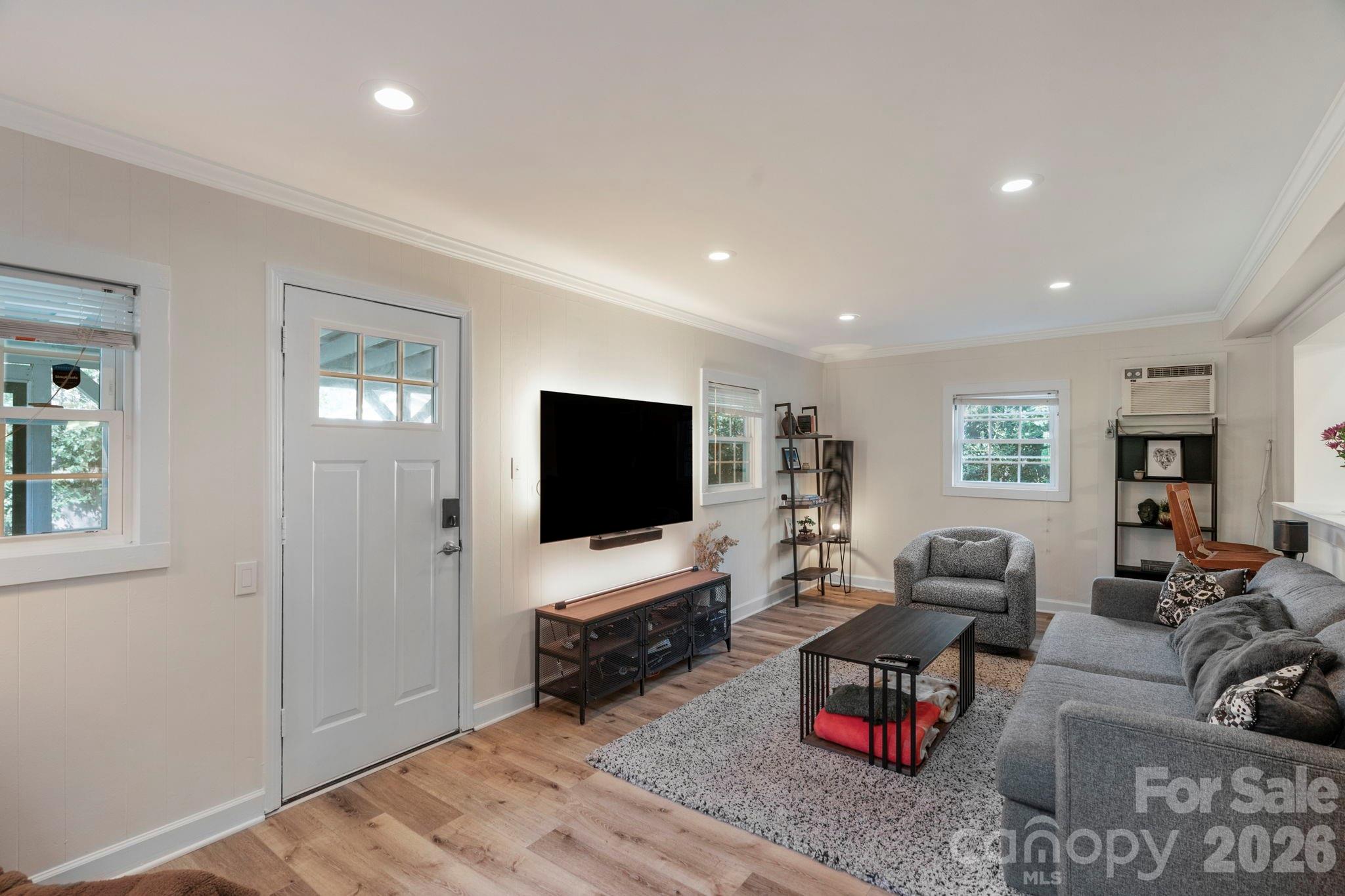 6038 Netherwood Drive — Charlotte