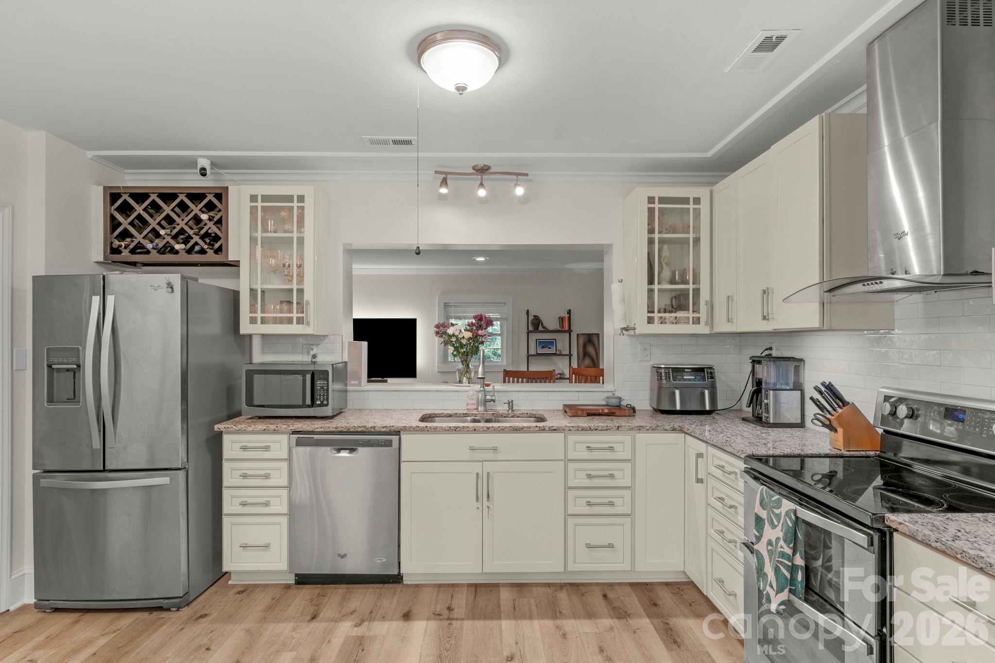 6038 Netherwood Drive — Charlotte