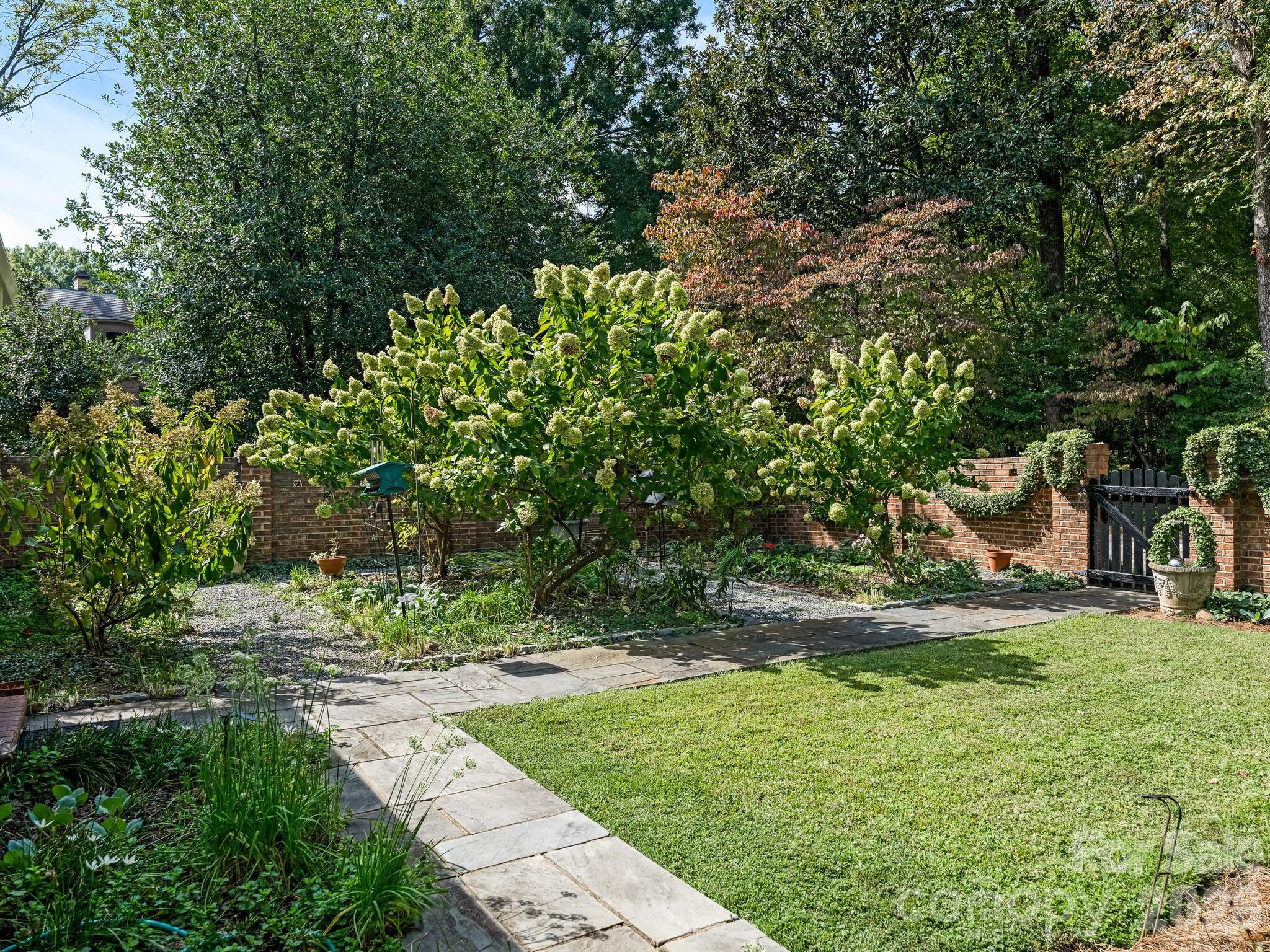 2424 Richardson Drive — Charlotte