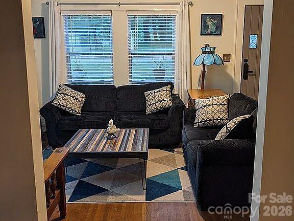4033 W Tyvola Road — Charlotte