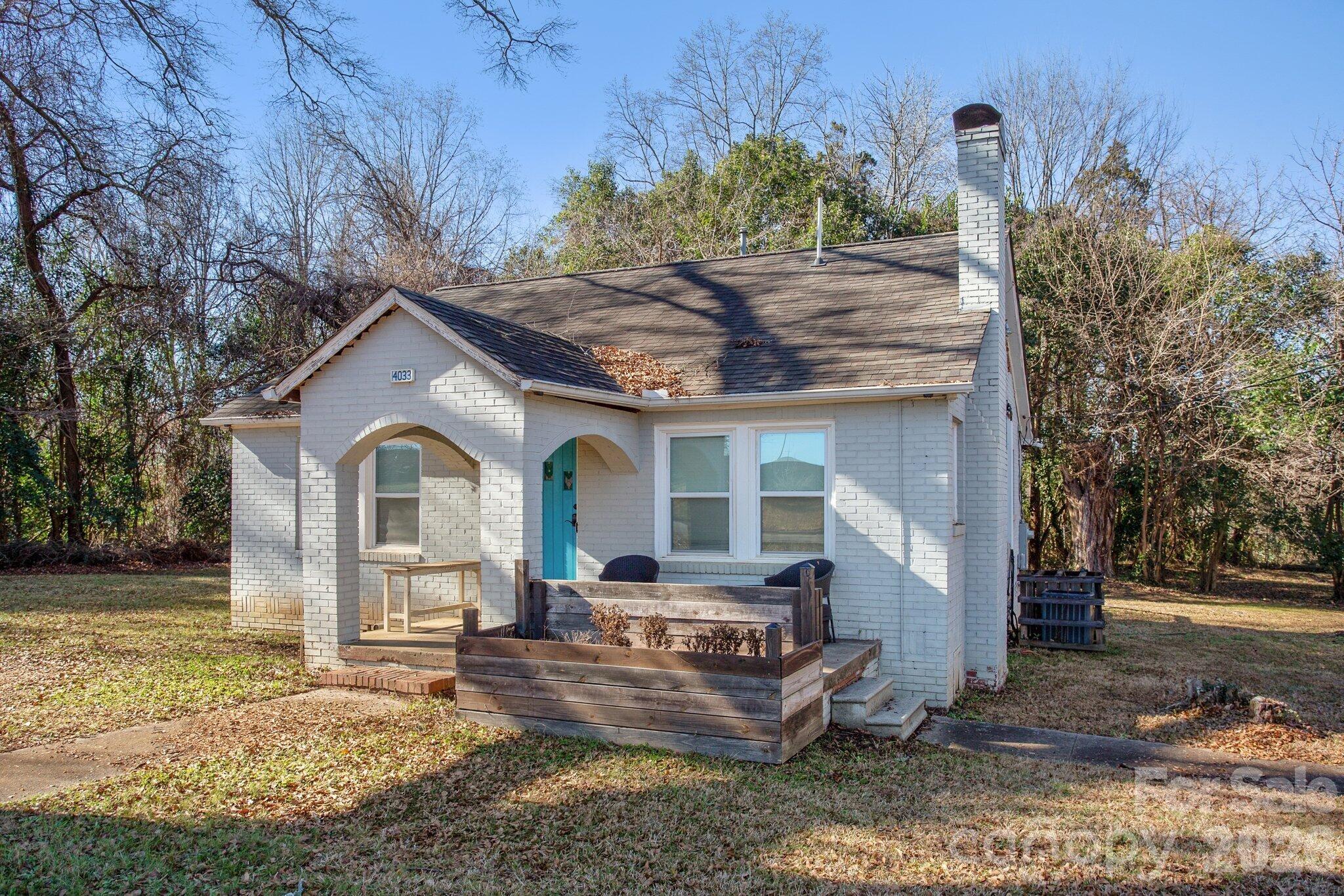 4033 W Tyvola Road — Charlotte