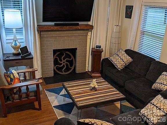 4033 W Tyvola Road — Charlotte