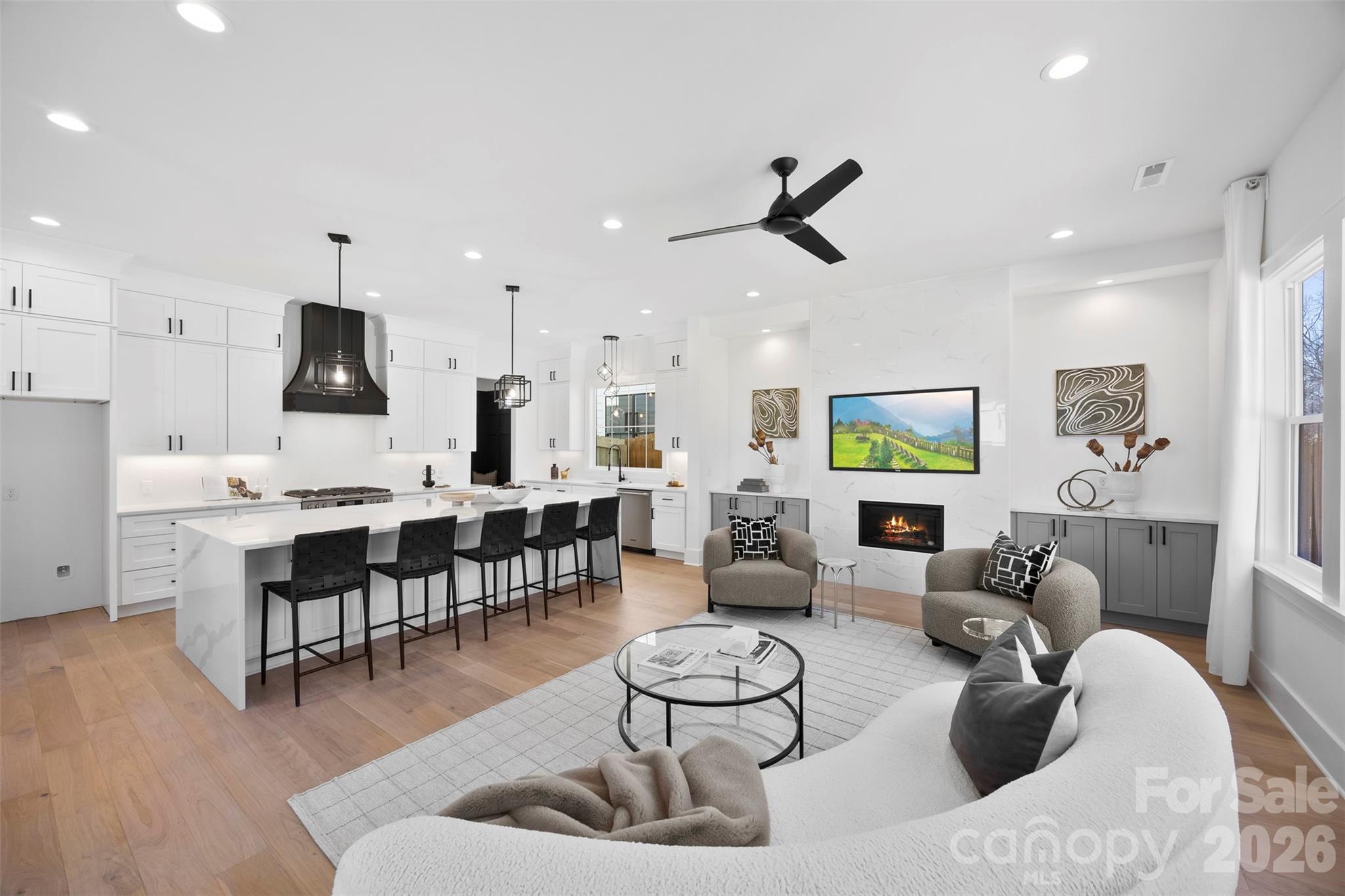 2033 South Street — Charlotte