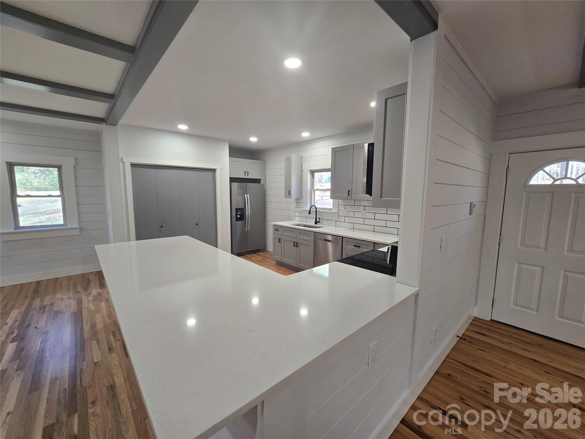 6802 Lowesville Lane — Stanley