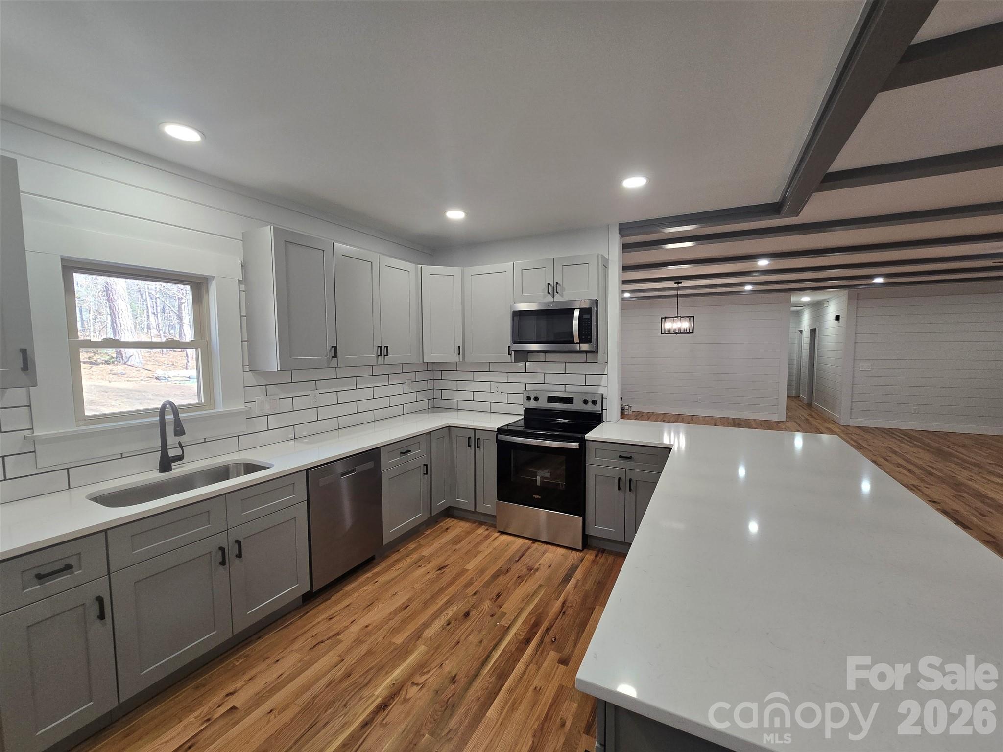 6802 Lowesville Lane — Stanley