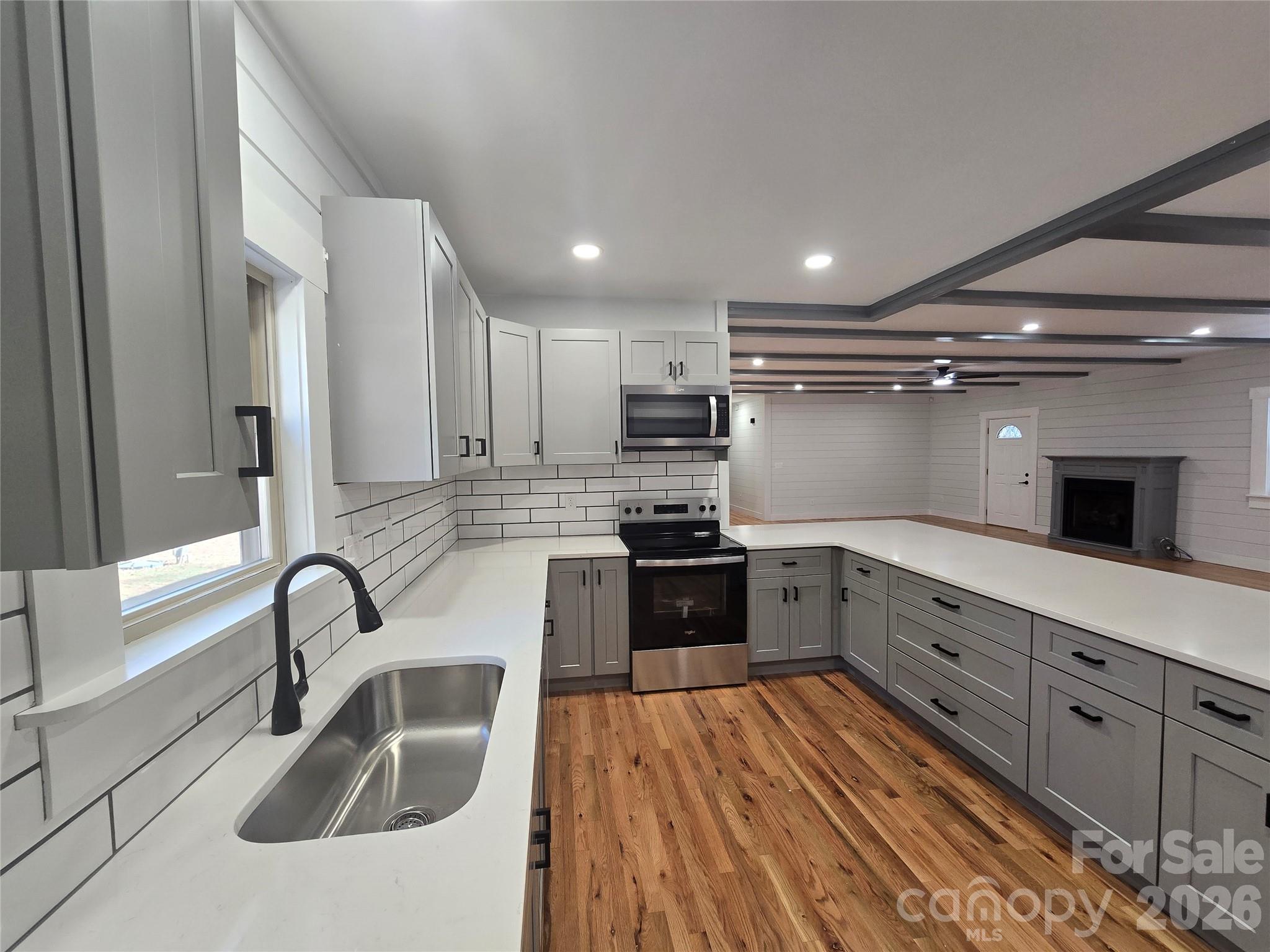6802 Lowesville Lane — Stanley