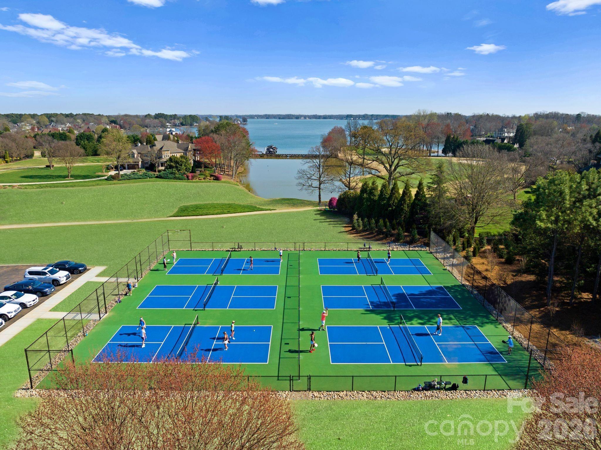 155 Torrence Chapel Road — Mooresville