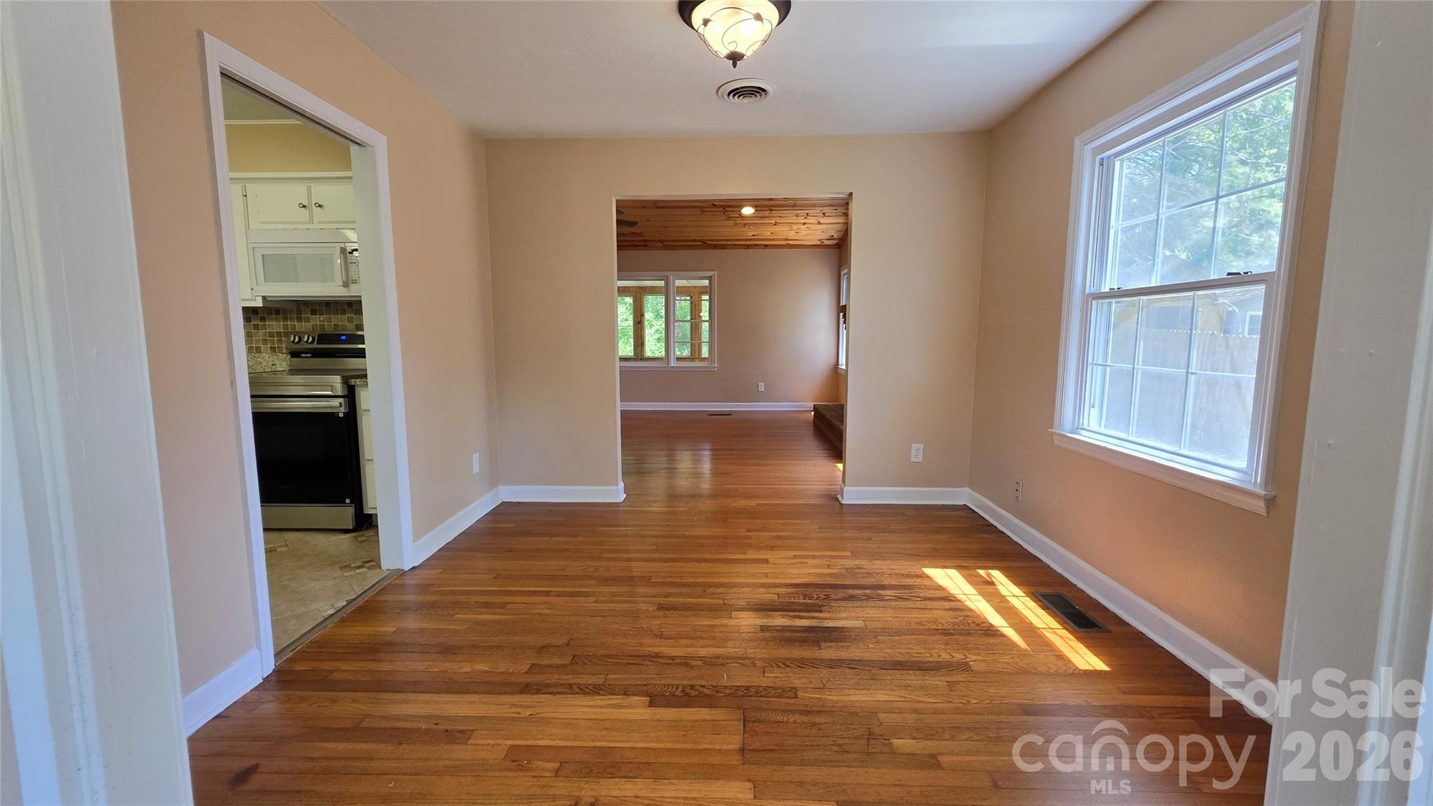 1627 Greenville Highway — Hendersonville
