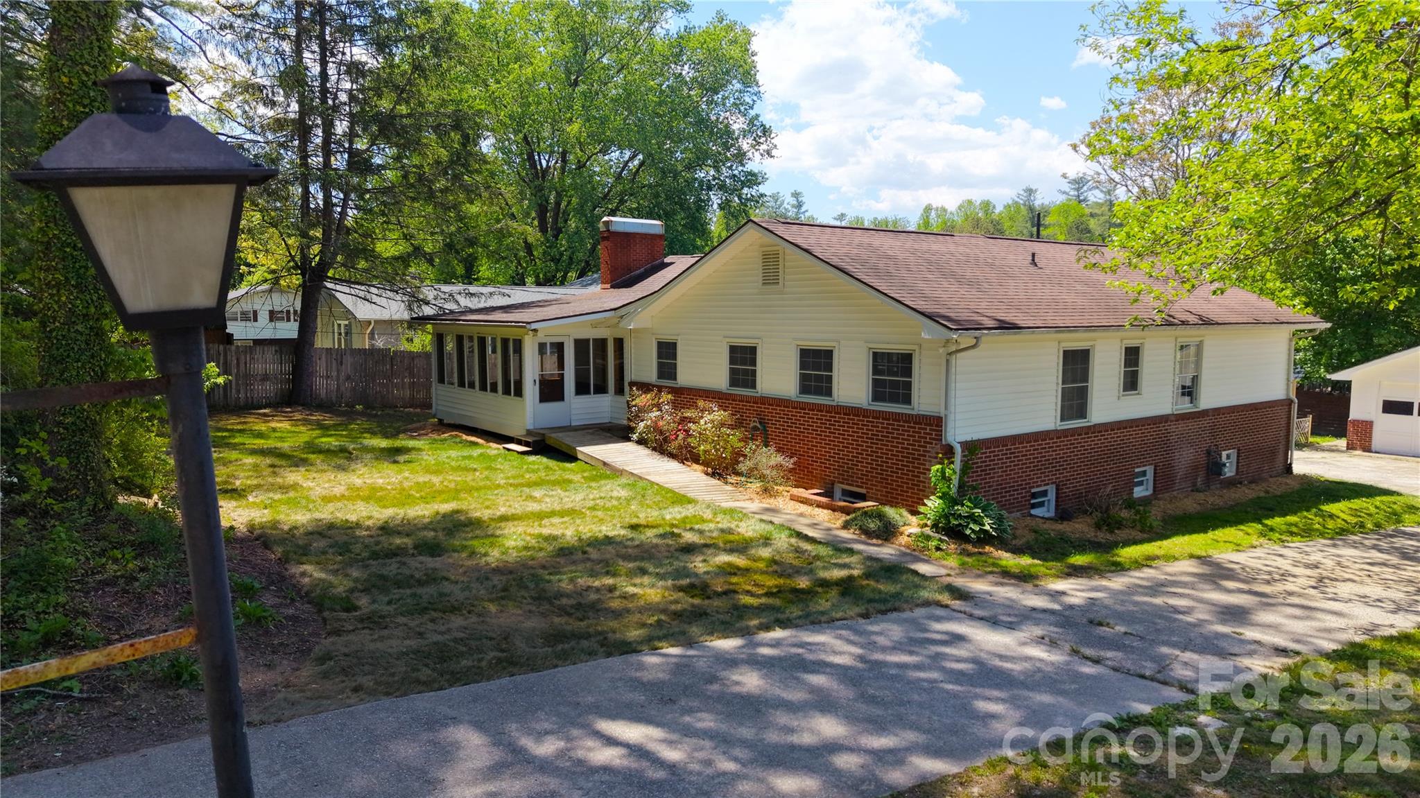 1627 Greenville Highway — Hendersonville