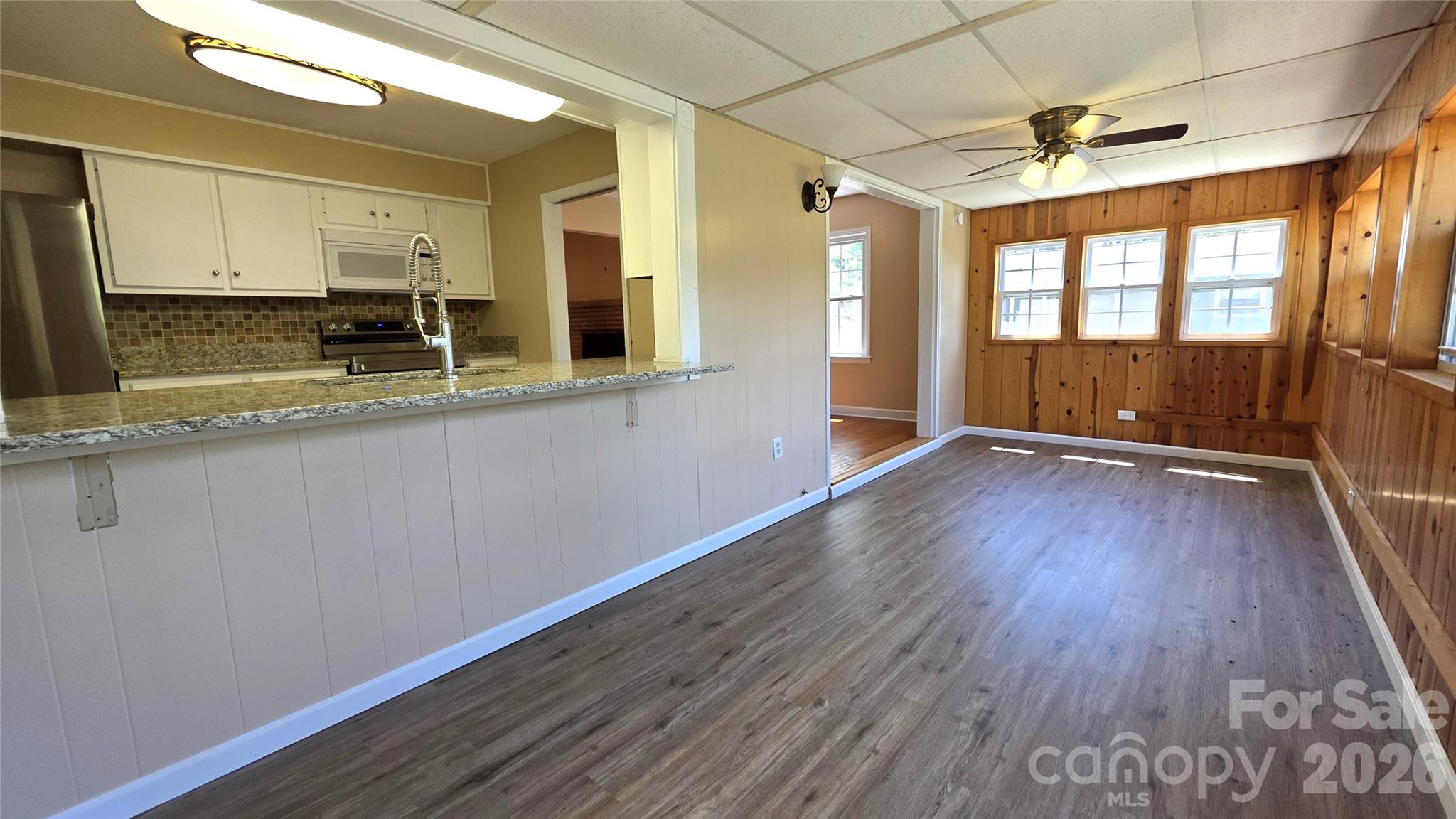 1627 Greenville Highway — Hendersonville