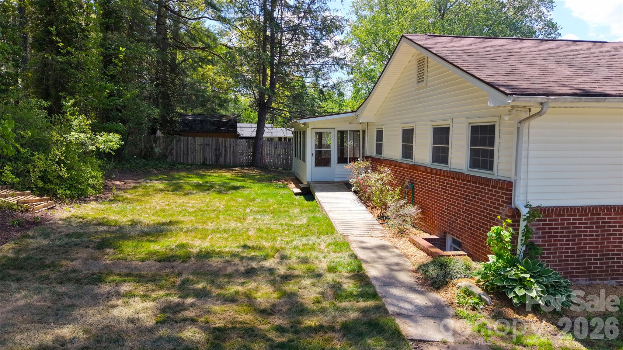 1627 Greenville Highway — Hendersonville