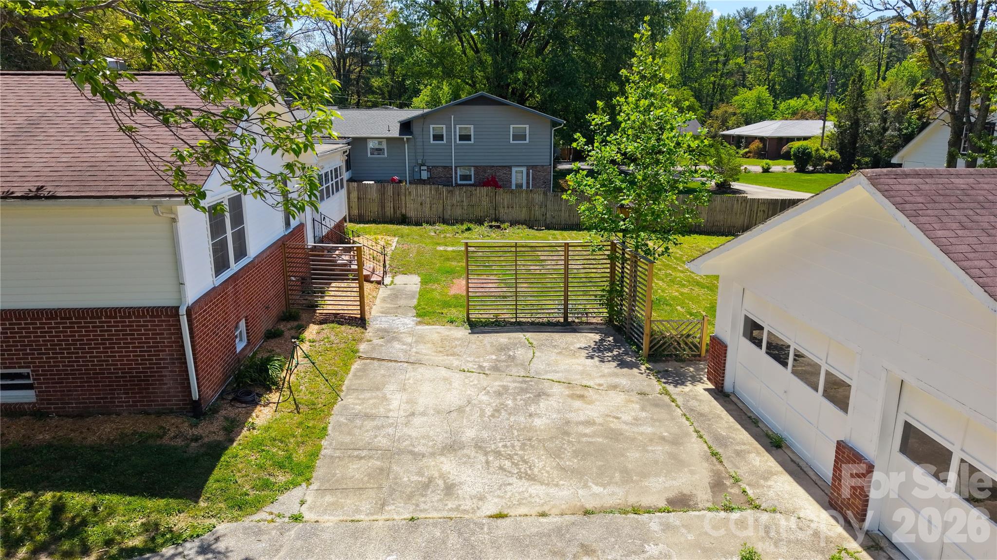 1627 Greenville Highway — Hendersonville
