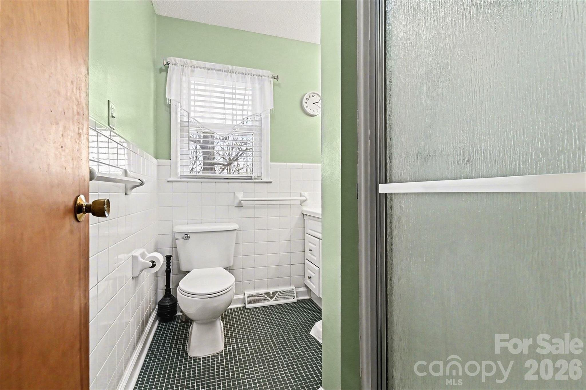 238 Lakeview Drive — Blacksburg