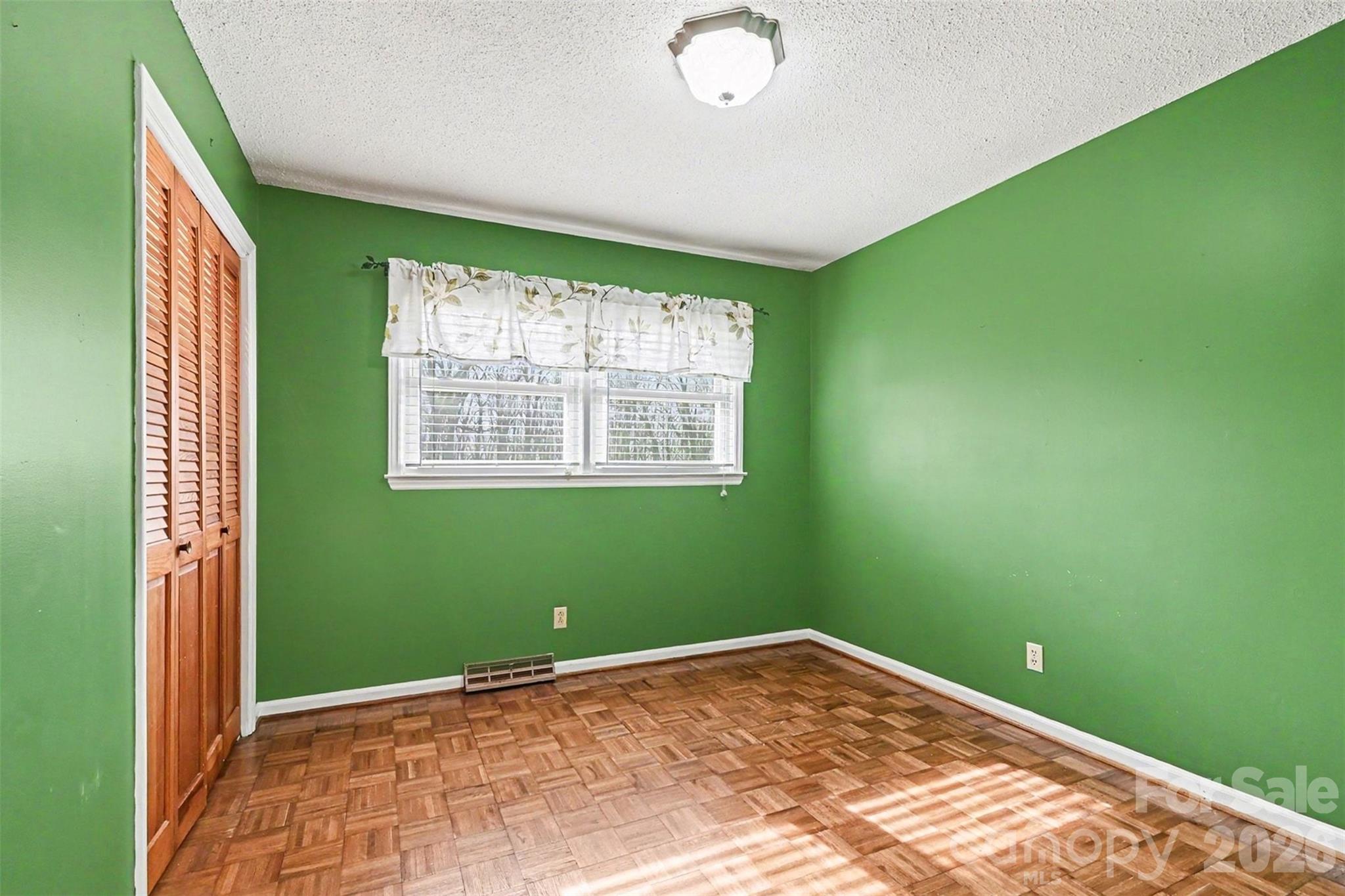 238 Lakeview Drive — Blacksburg