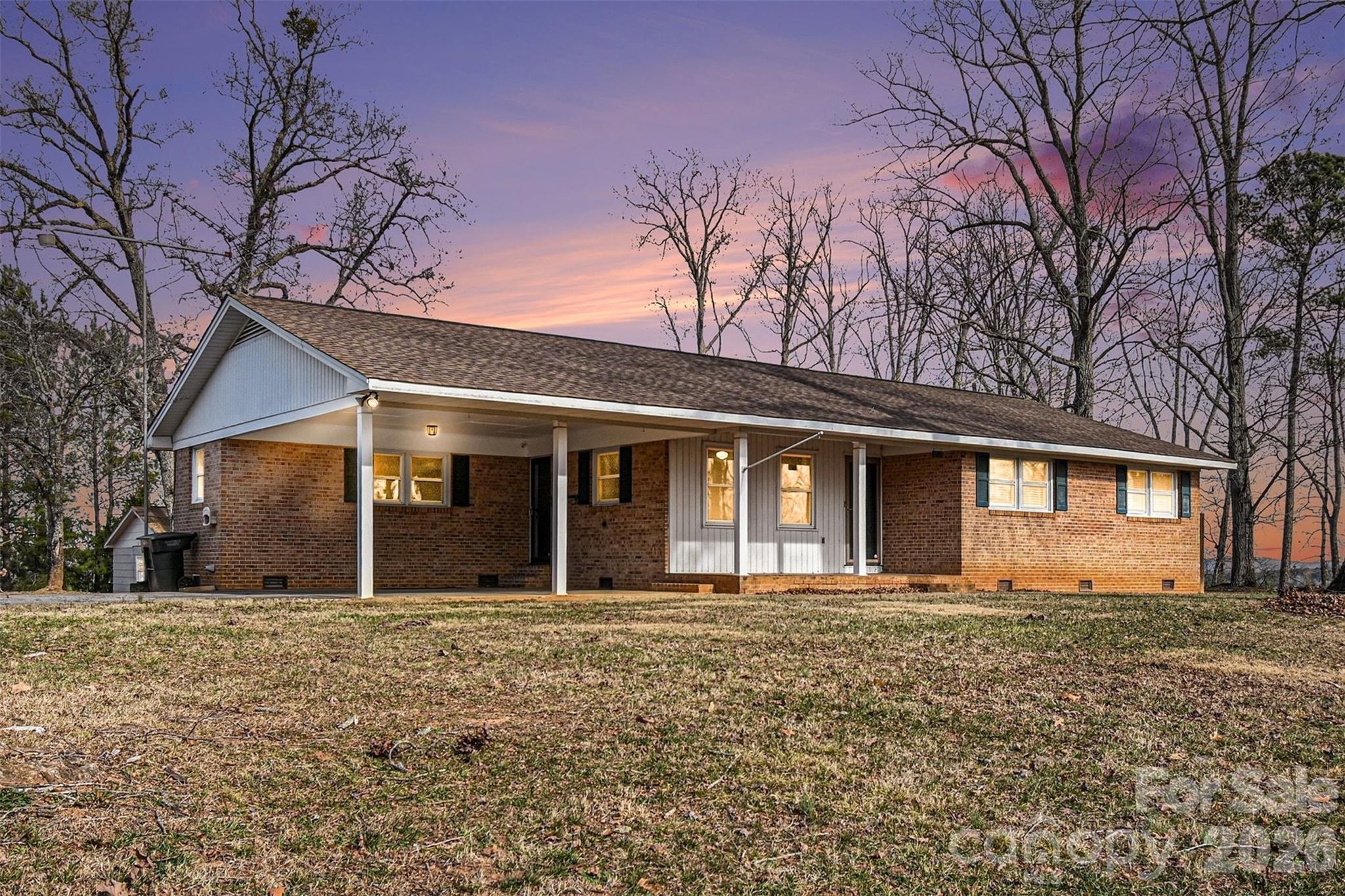 238 Lakeview Drive — Blacksburg