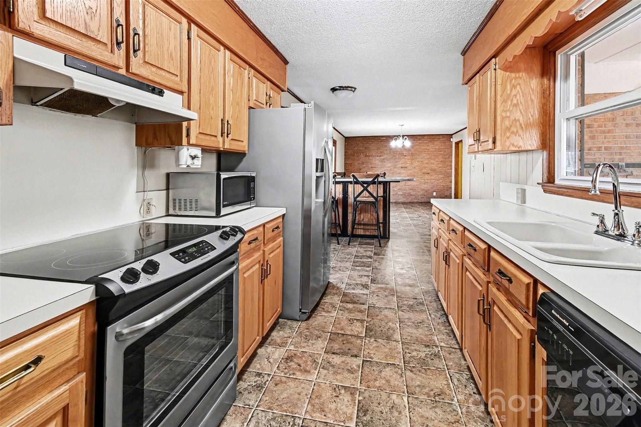 238 Lakeview Drive — Blacksburg