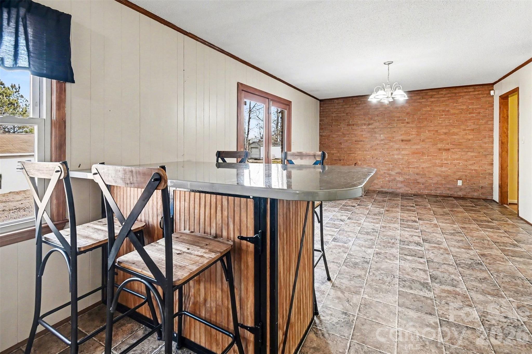 238 Lakeview Drive — Blacksburg