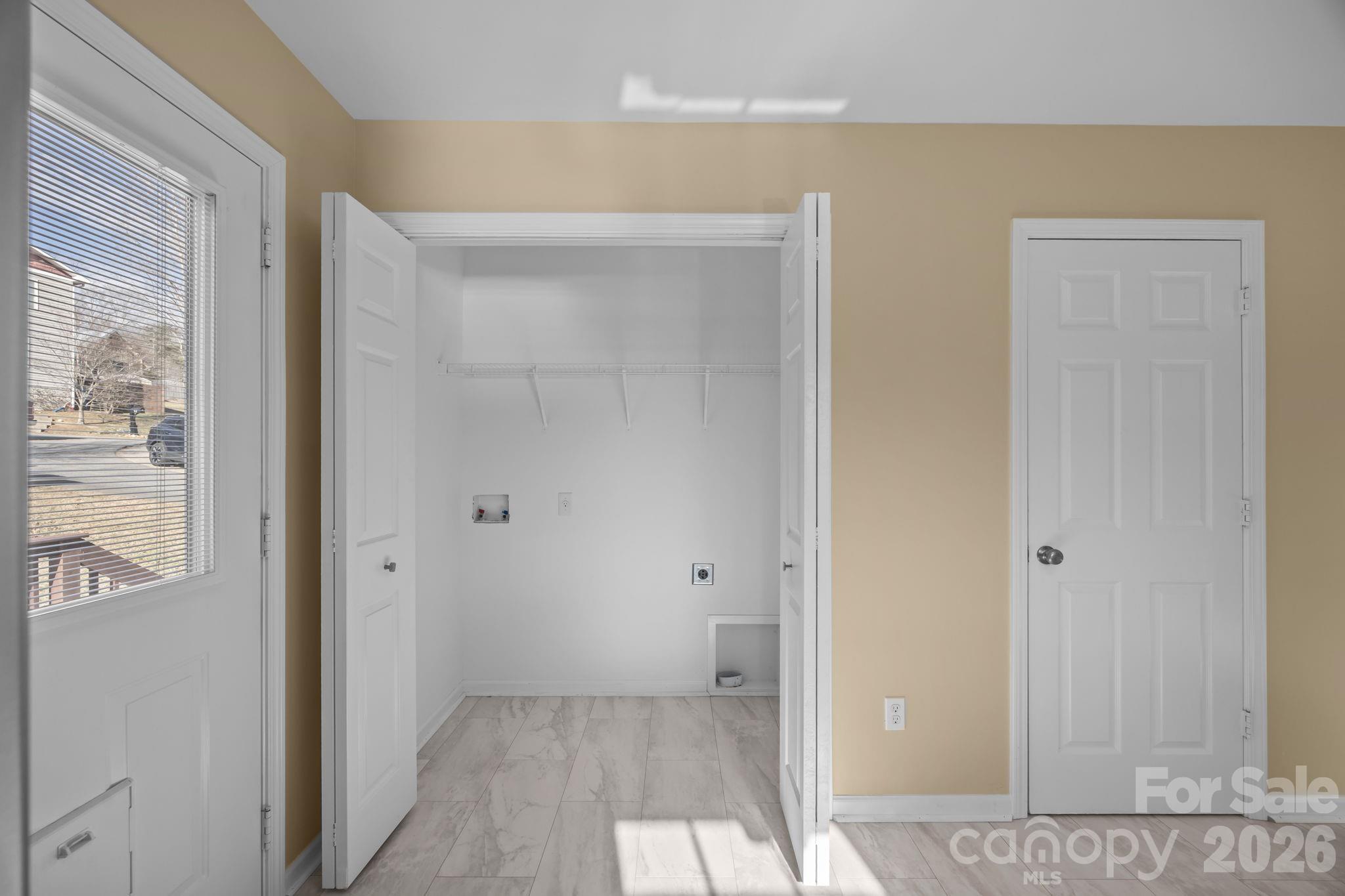 25 Byrd Road — Black Mountain