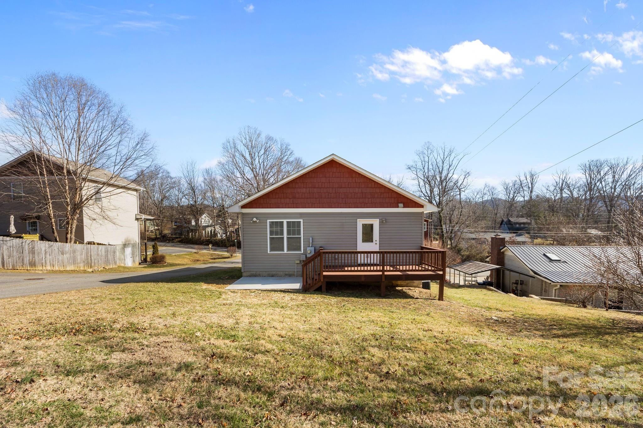 25 Byrd Road — Black Mountain