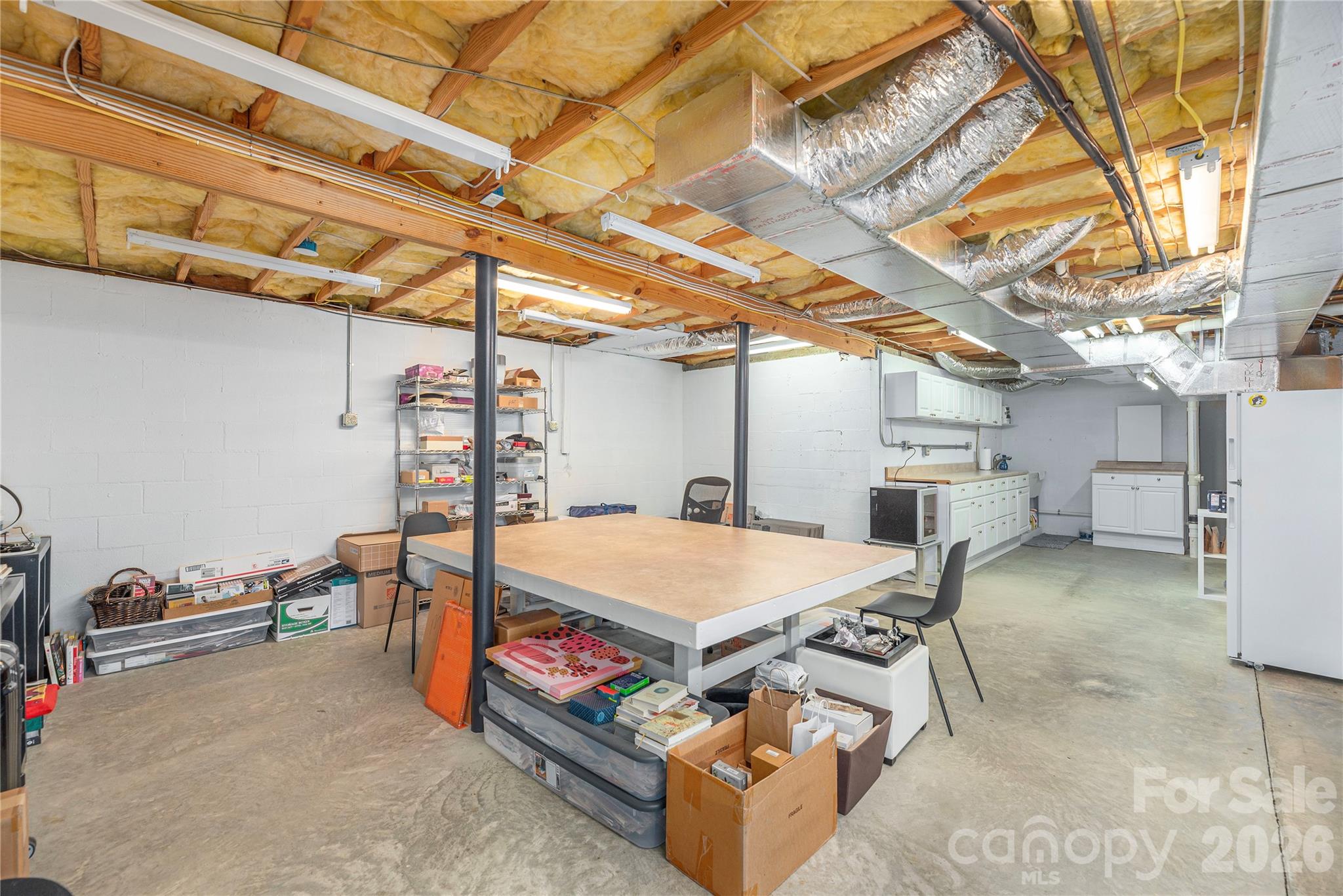35 Hillcreek Drive — Asheville