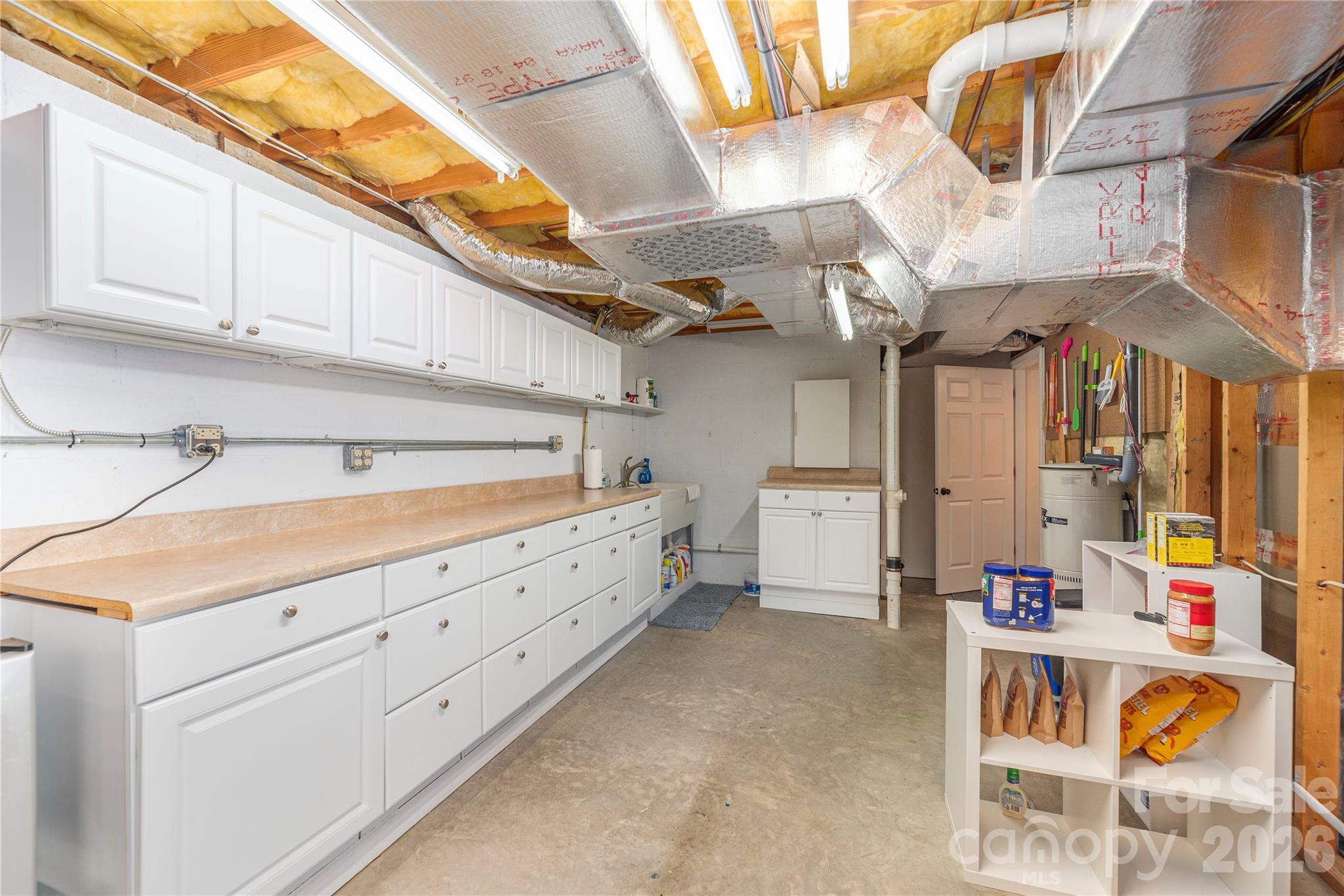 35 Hillcreek Drive — Asheville