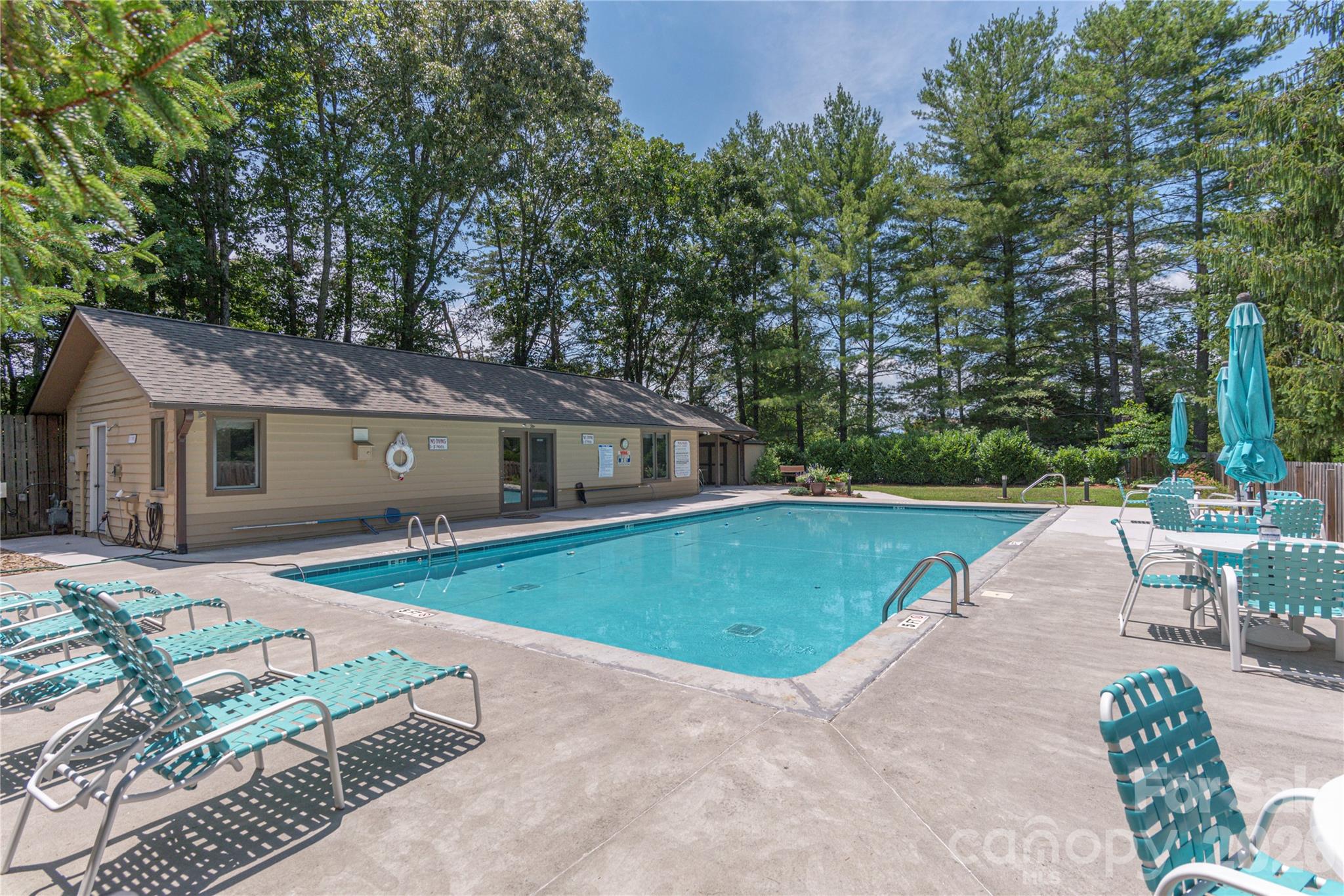 35 Hillcreek Drive — Asheville