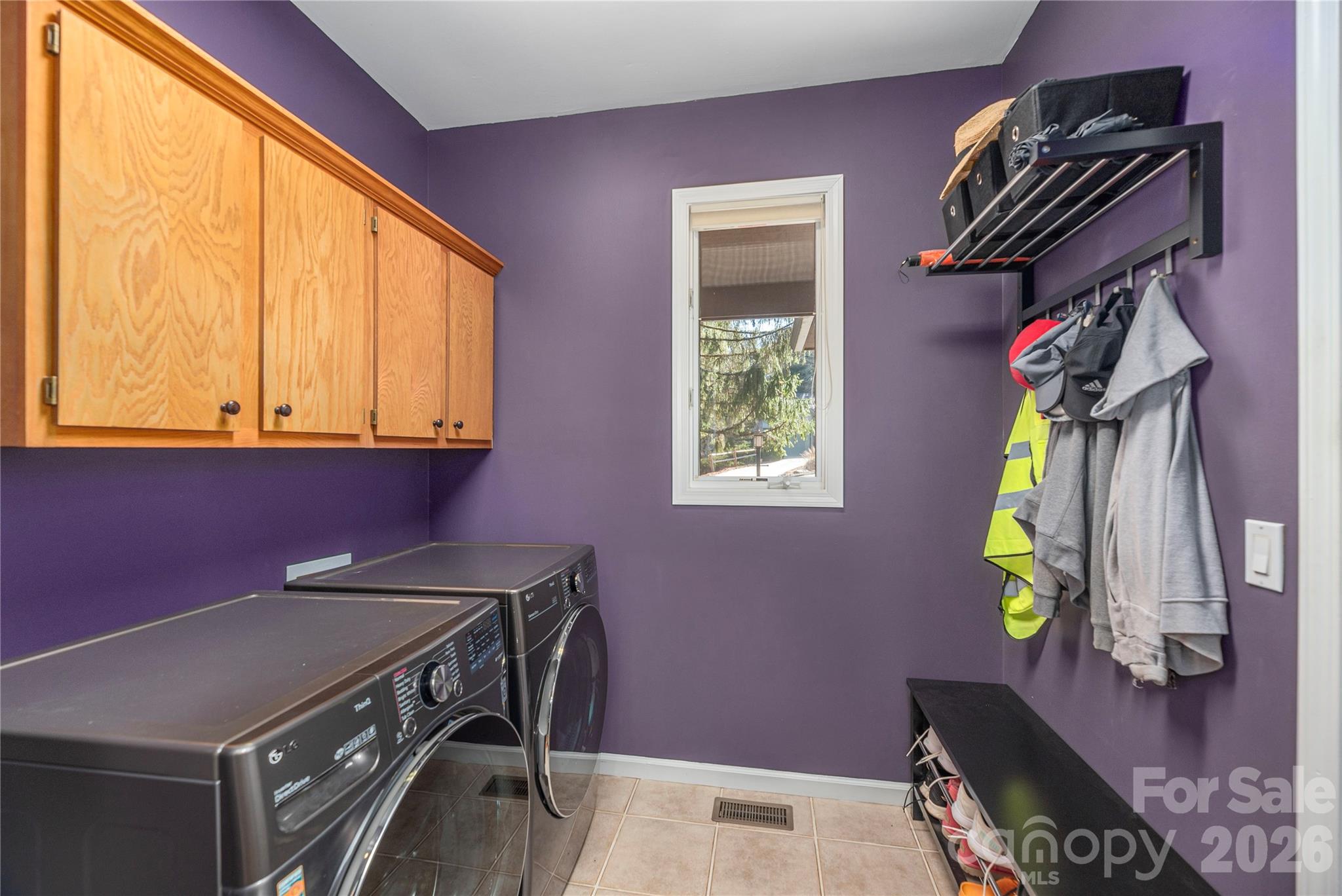 35 Hillcreek Drive — Asheville