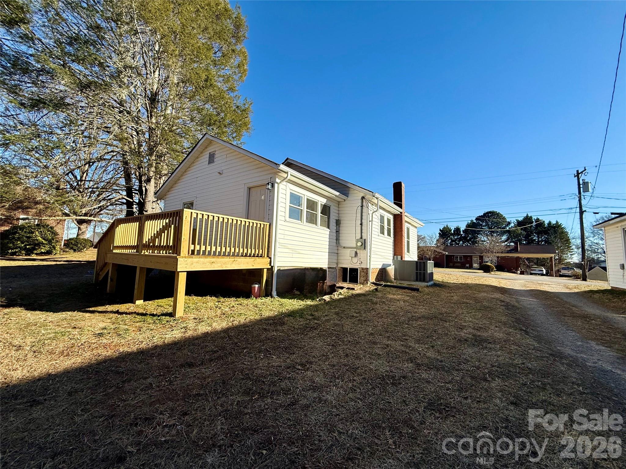 438 Pop Davis Road — Taylorsville